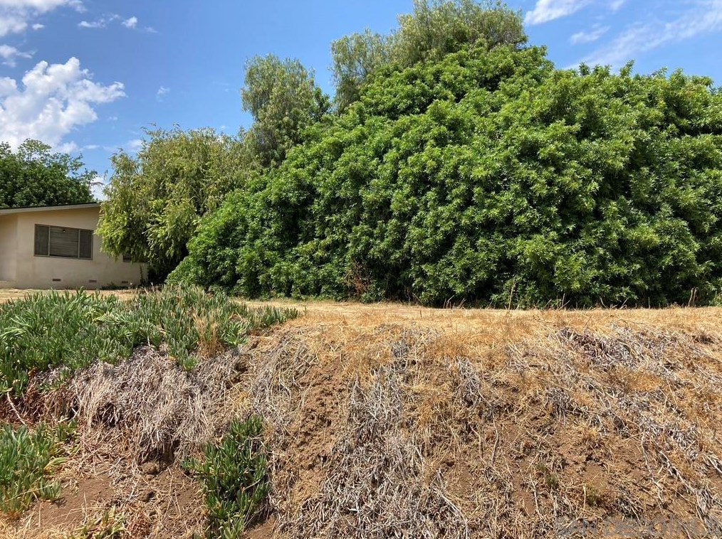 739 Suzanne Ln, Escondido, CA 92026-2244