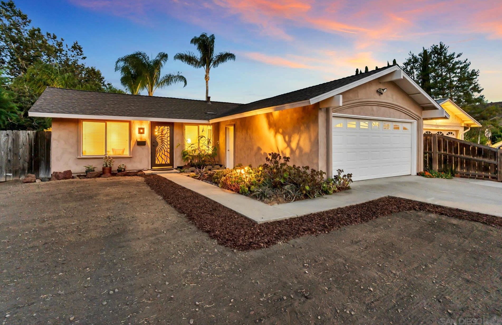 13103 Gate Dr, Poway, CA 92064-5843