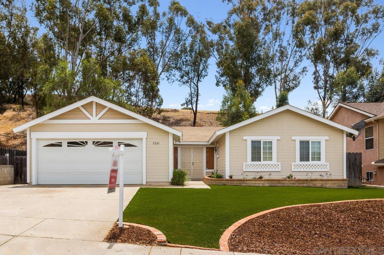 9241 Birchcrest Blvd, Santee, CA 92071-1088