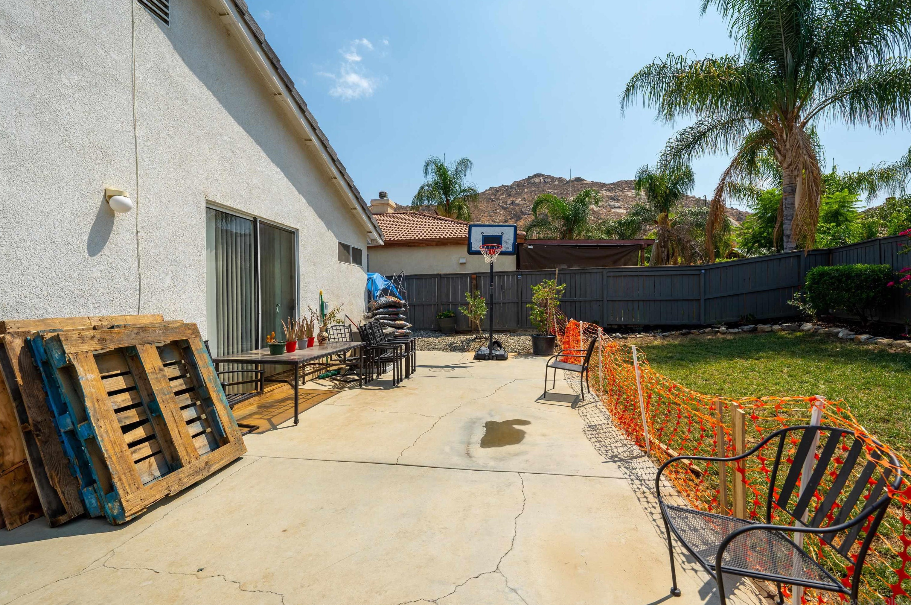 26057 Yearling Ct, Moreno Valley CA  92555-3364 exterior