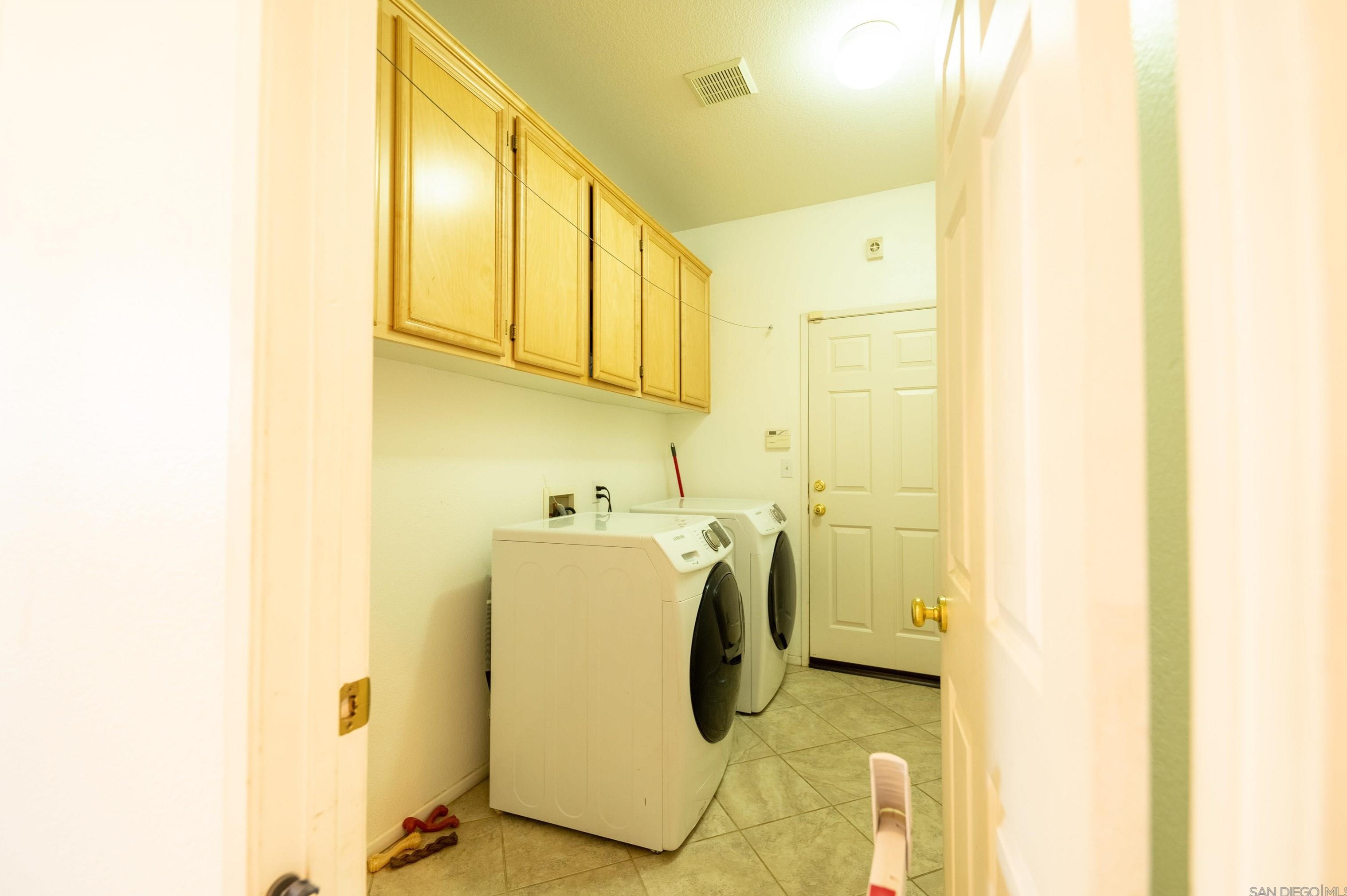 26057 Yearling Ct, Moreno Valley CA  92555-3364 exterior
