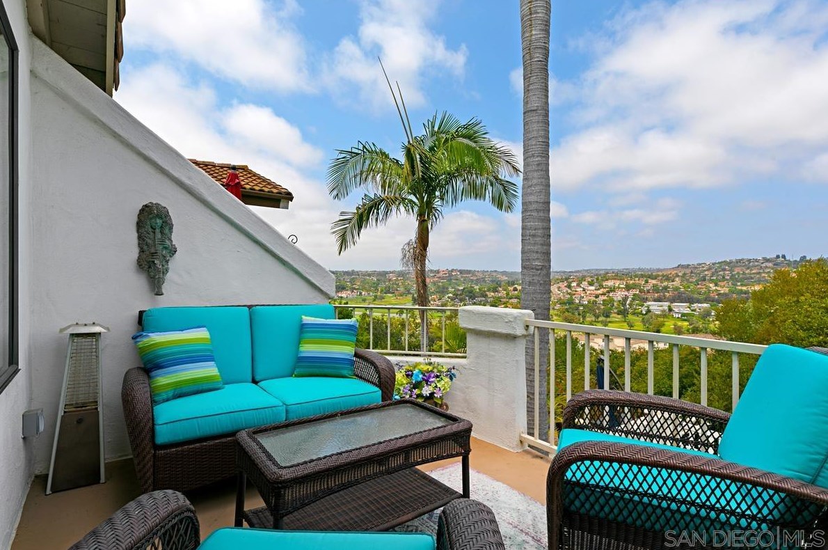 2468 Torrejon Pl, Carlsbad, CA 92009