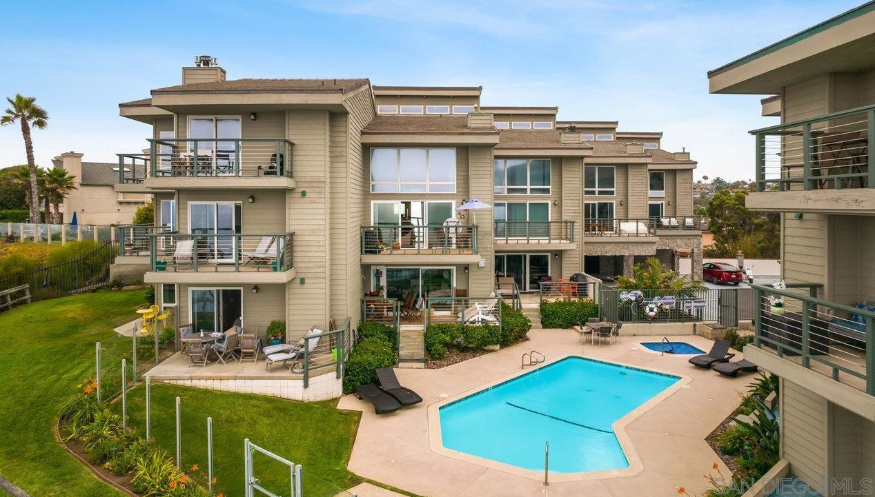 940 Sealane Dr #15, Encinitas, CA 92024