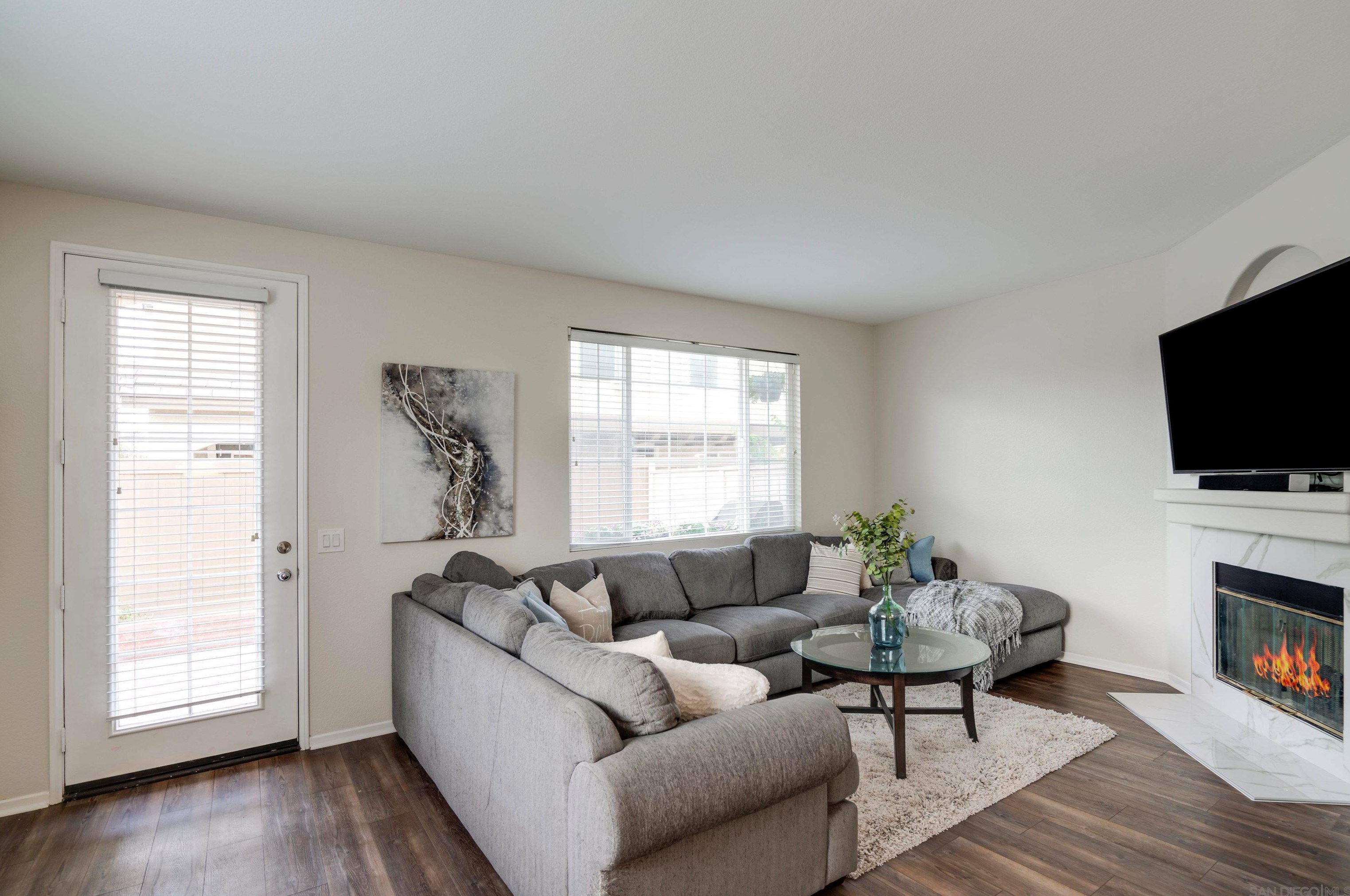 1813 Calvedos Dr, Chula Vista, CA 91913-3939