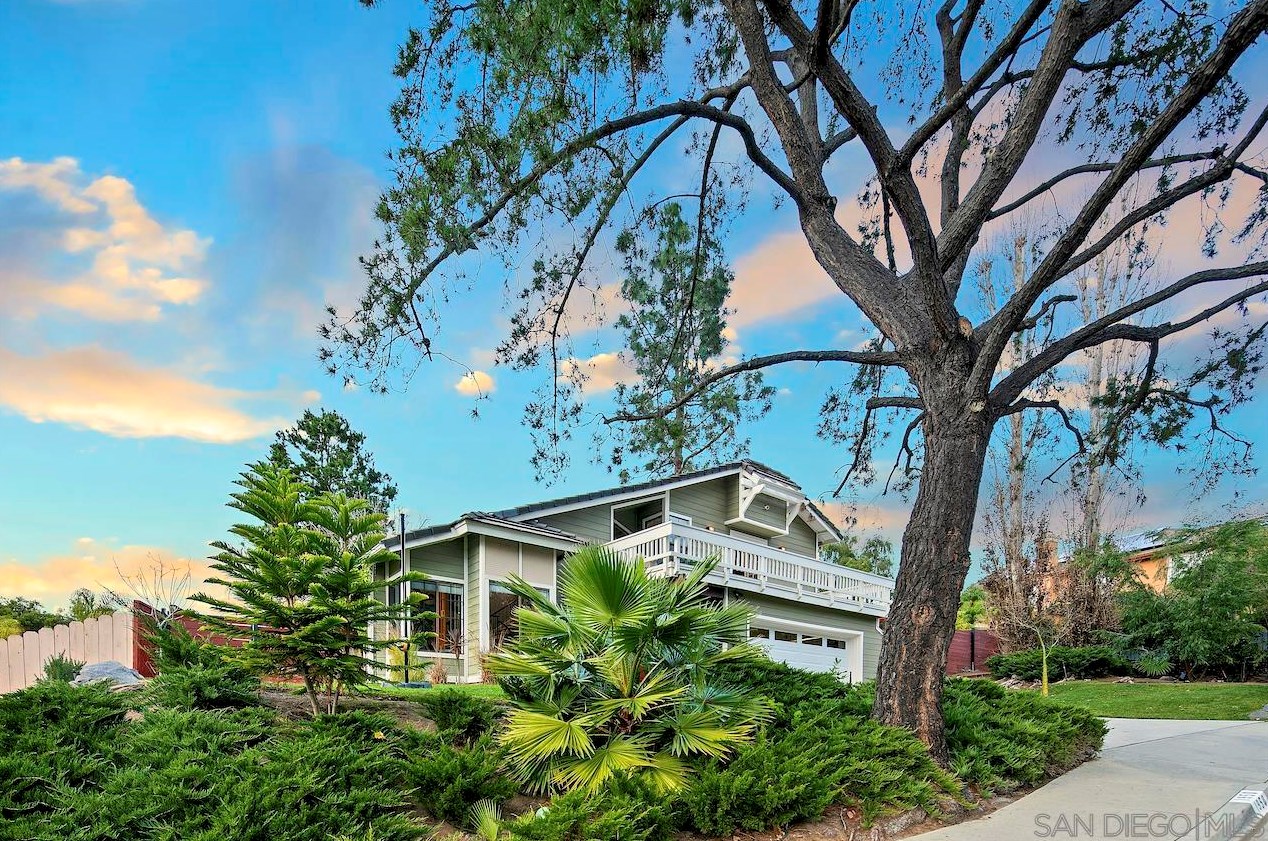 1950 Palsero Ave, Escondido, CA 92029-4210