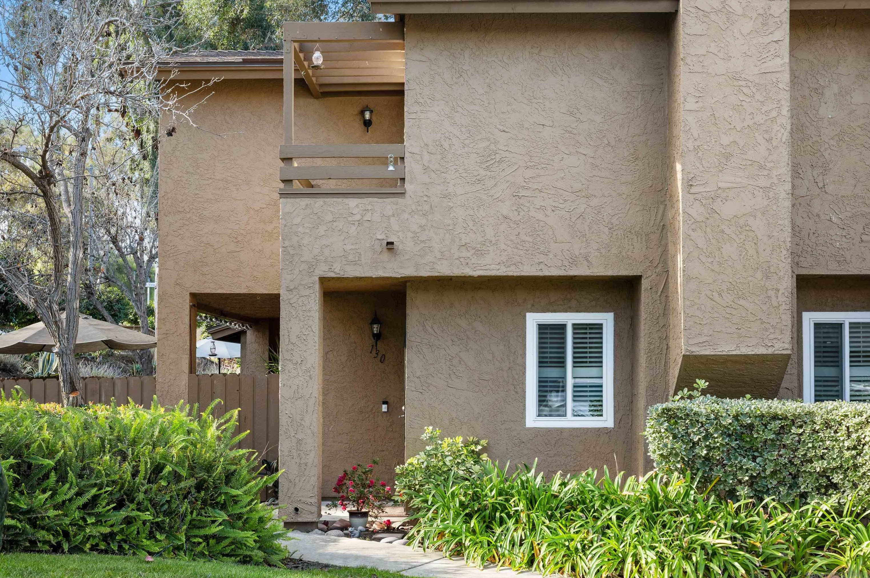 7421 Mission Trails Dr, Santee, CA 92071-6361