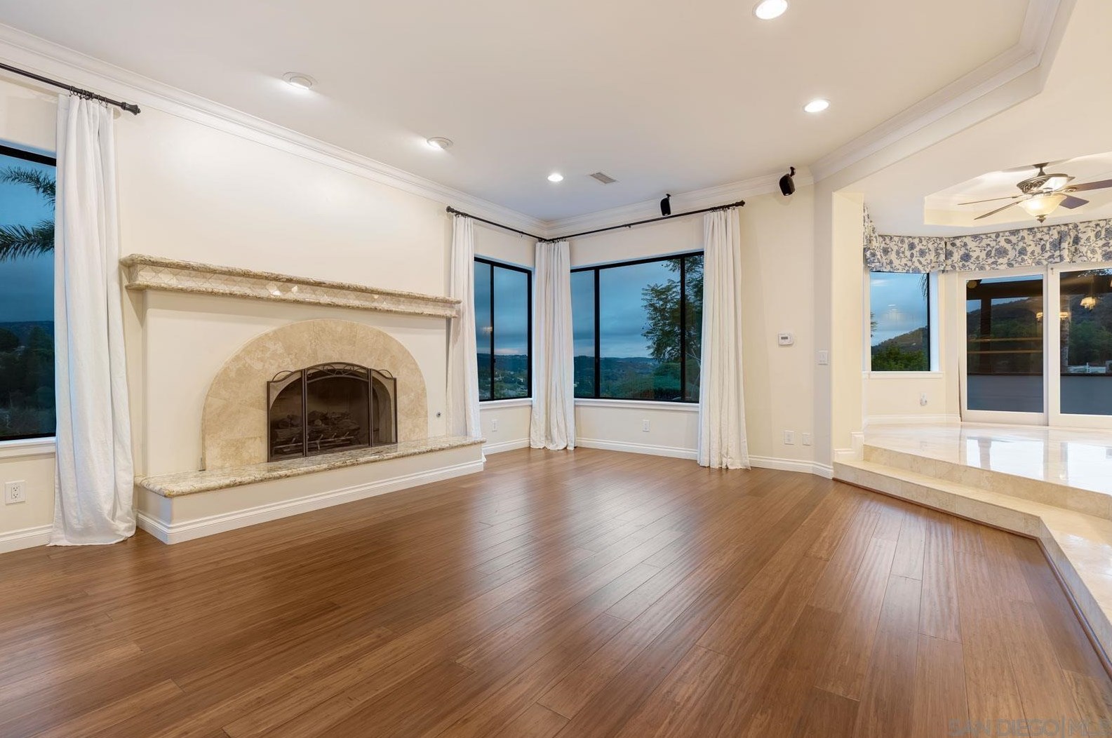 13601 Del Poniente Rd, Poway CA  92064-2231 exterior