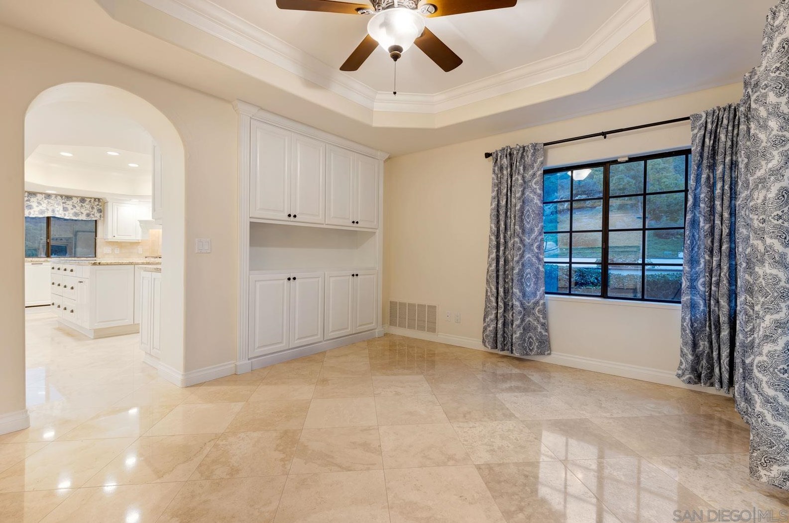 13601 Del Poniente Rd, Poway CA  92064-2231 exterior