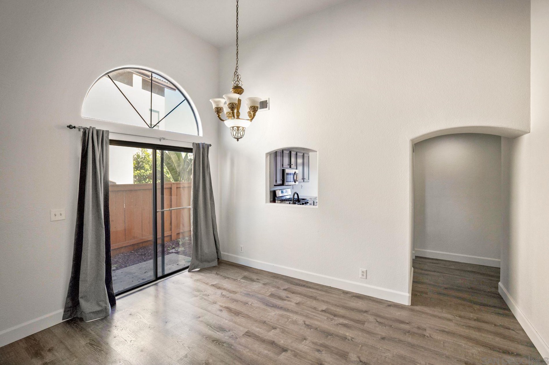 8611 Paseo Del Sol, Santee CA  92071-4015 exterior