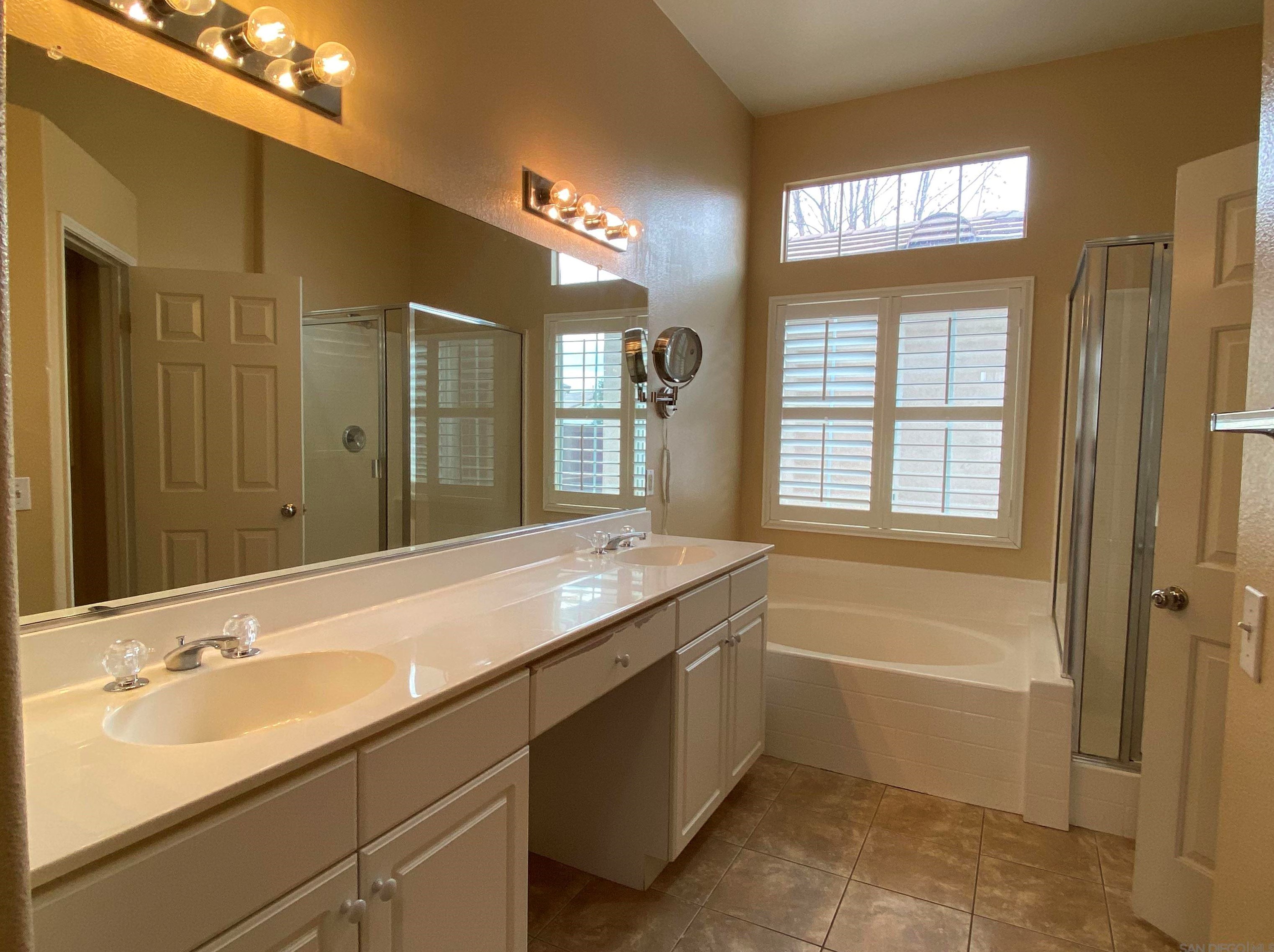 39497 Vanderbilt Ave, Murrieta CA 92563-7314 exterior