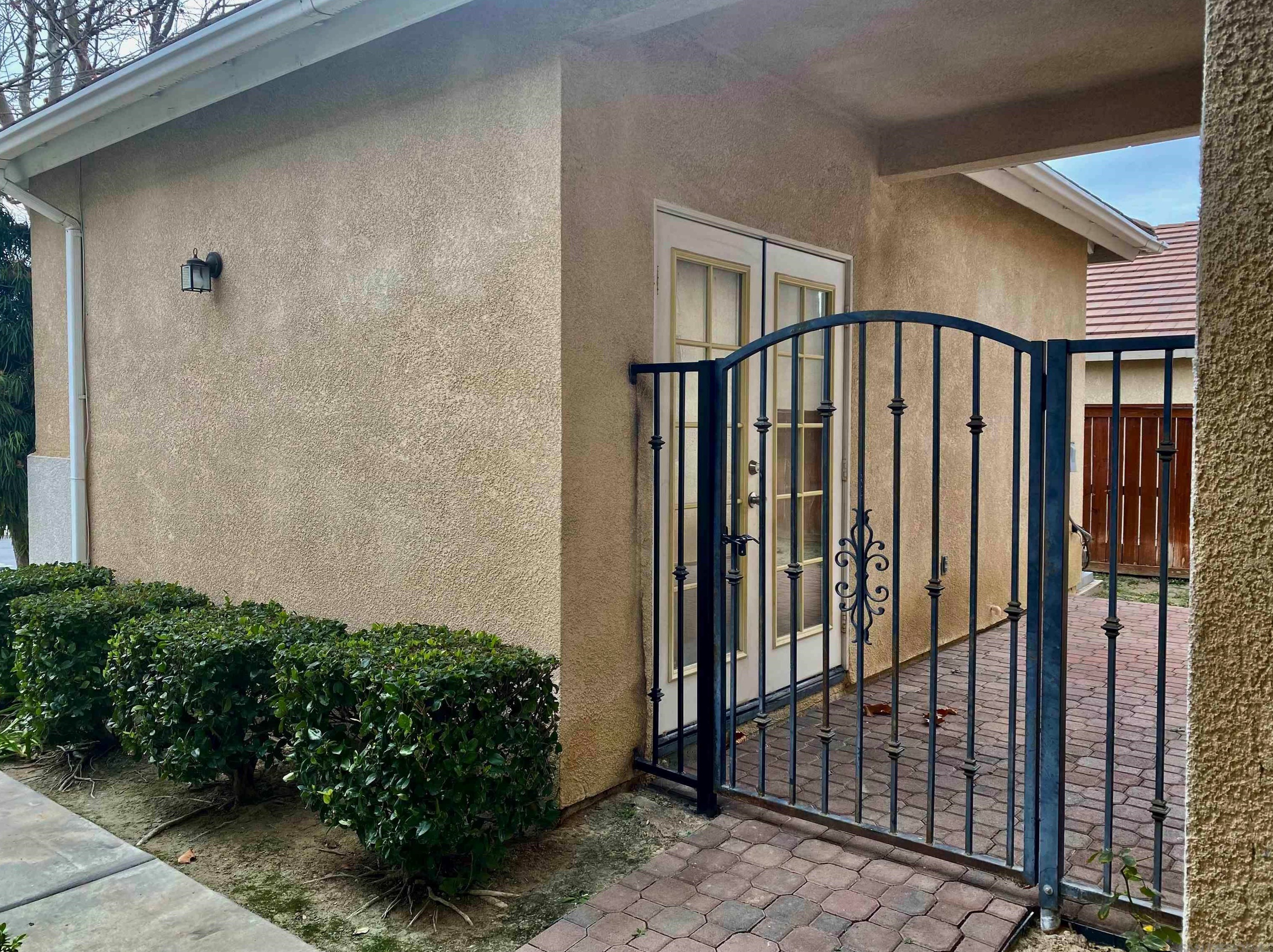 39497 Vanderbilt Ave, Murrieta CA 92563-7314 exterior