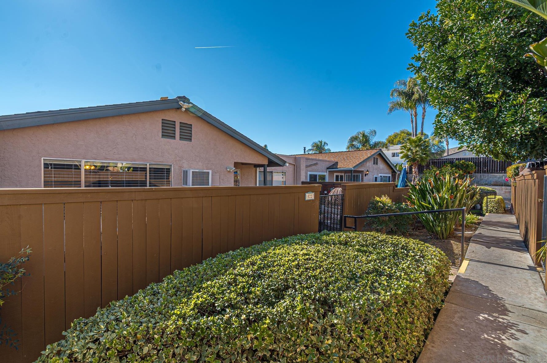 10227 Princess Sarit Way, Santee, CA 92071