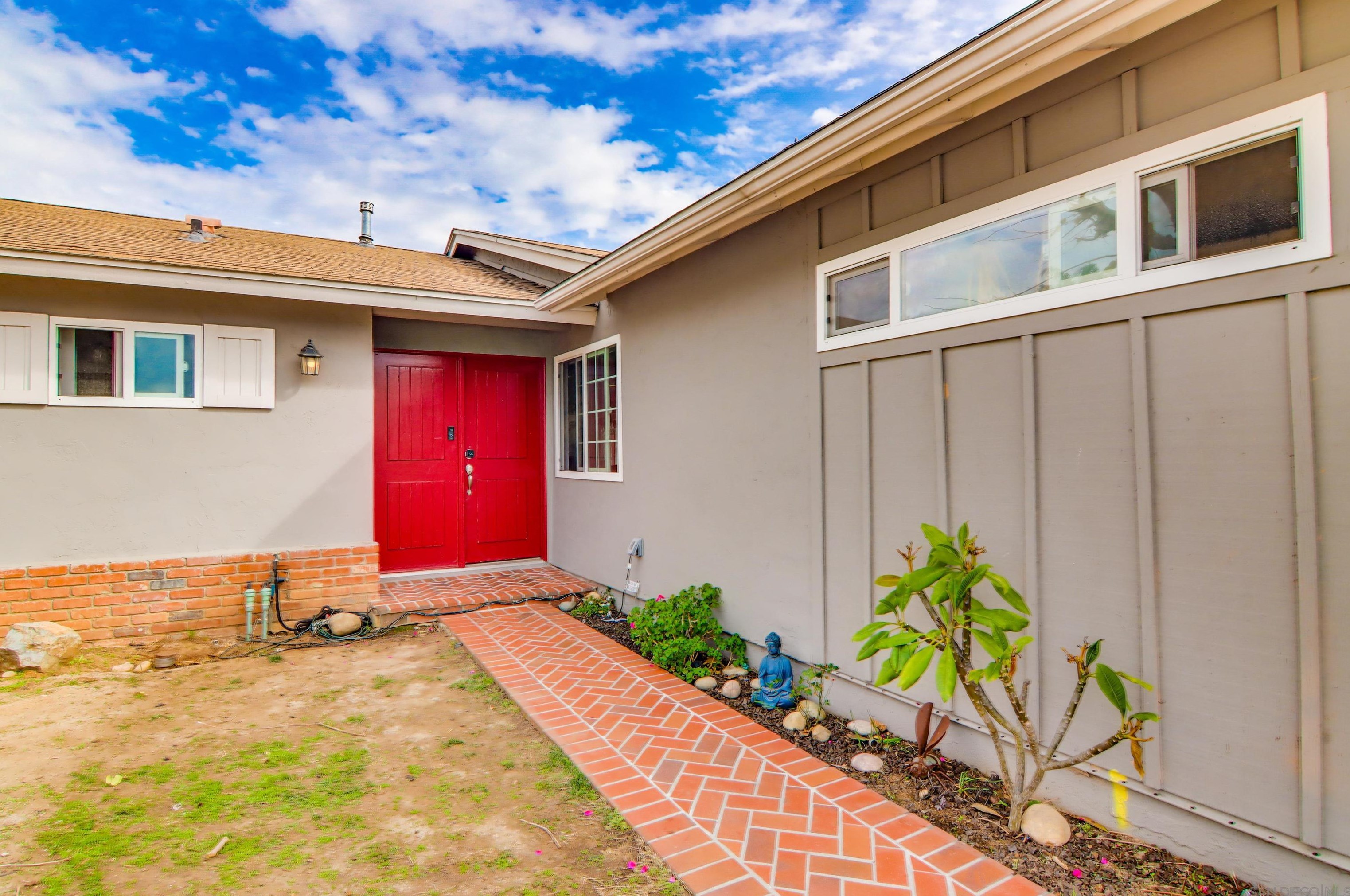 10006 Stanley Ct, Santee, CA 92071-1534
