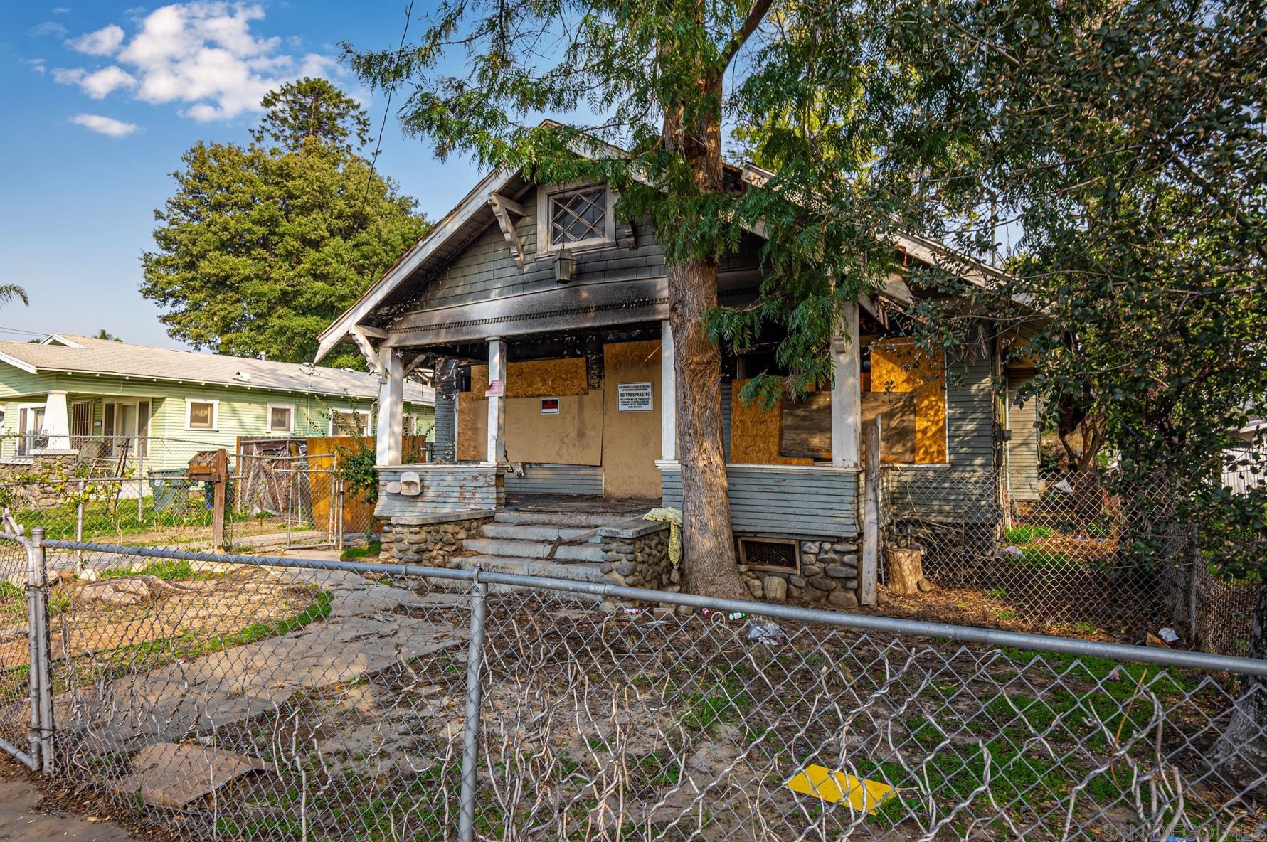 842 N Gordon St, Pomona, CA 91768