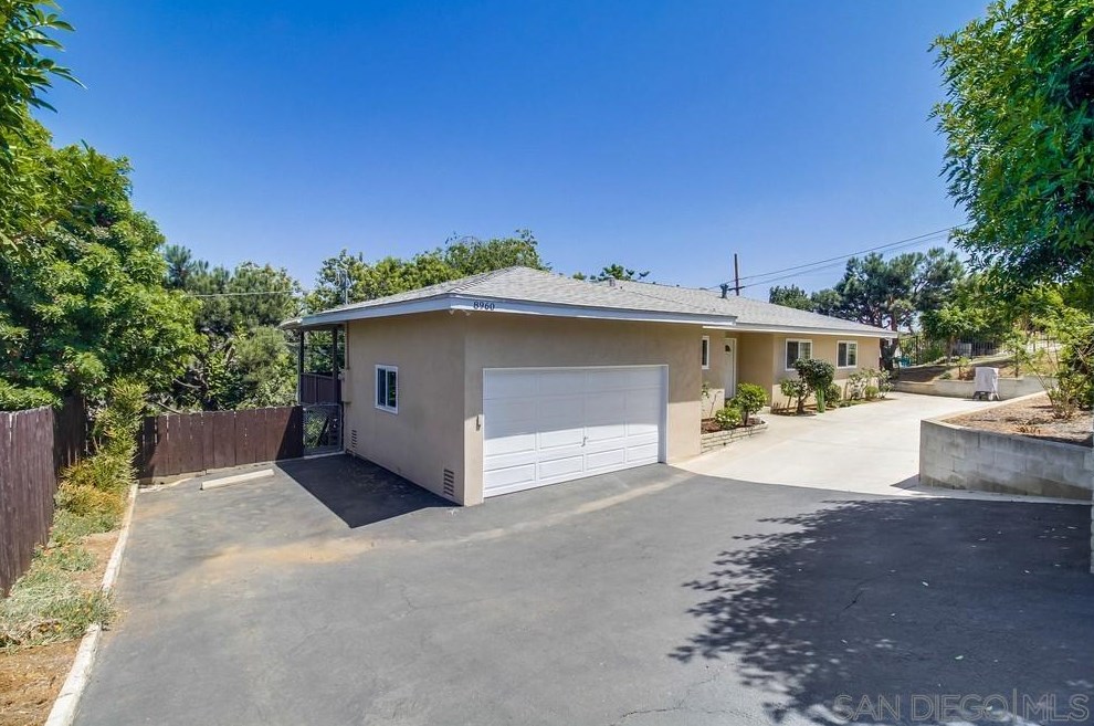 8960 Greenview Pl, Spring Valley CA  91977-1019 exterior