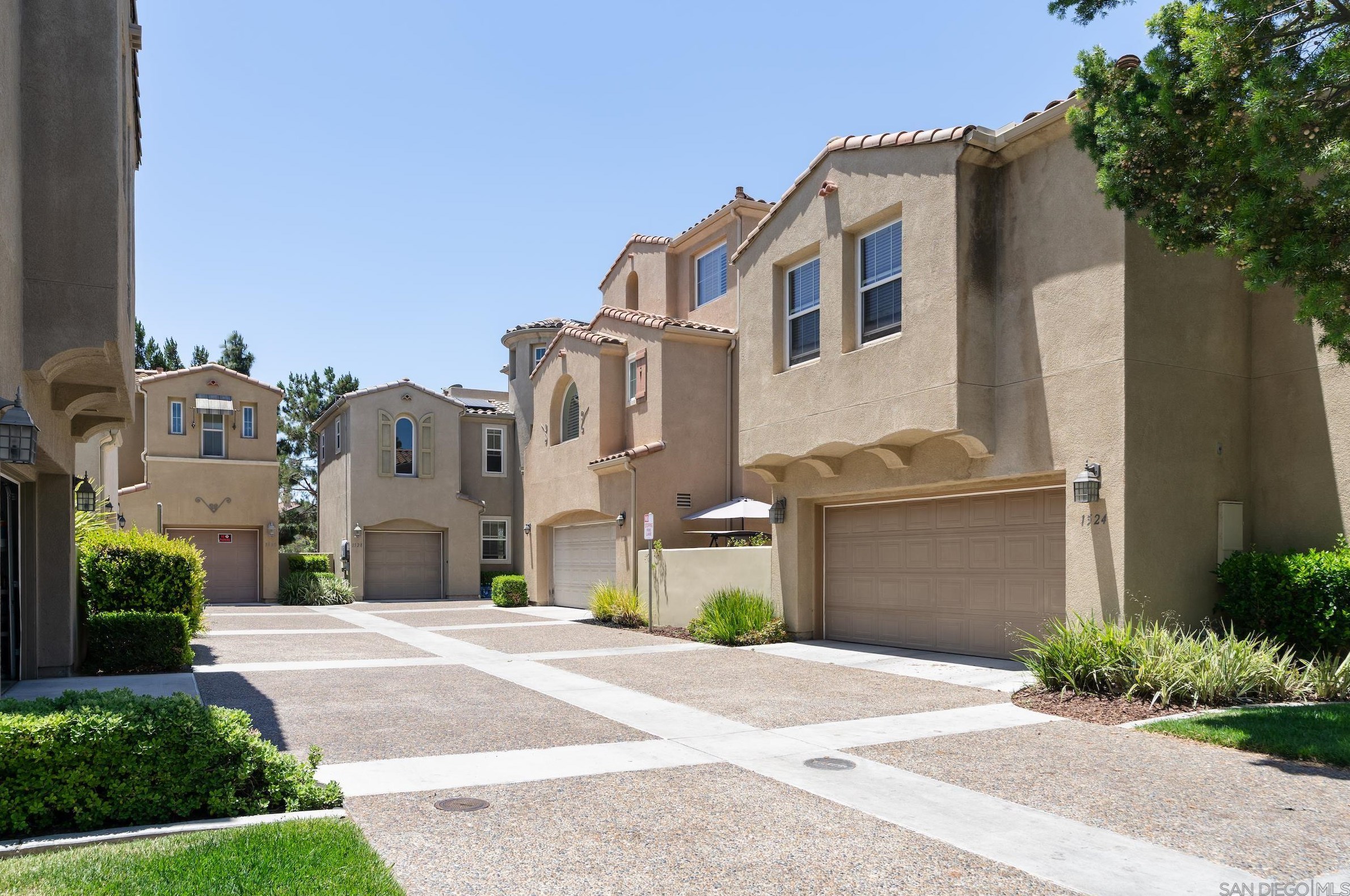 1526 Caminito Sicilia, Chula Vista, CA 91915-4144