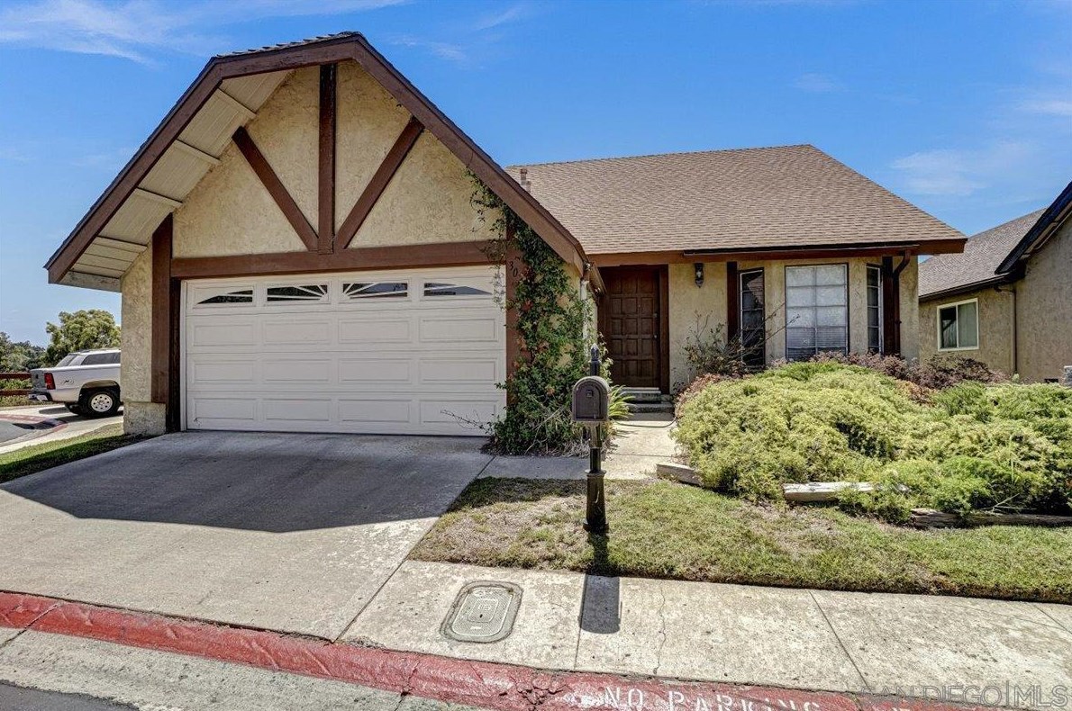 3025 Highlands Way, Spring Valley, CA 91977-6729