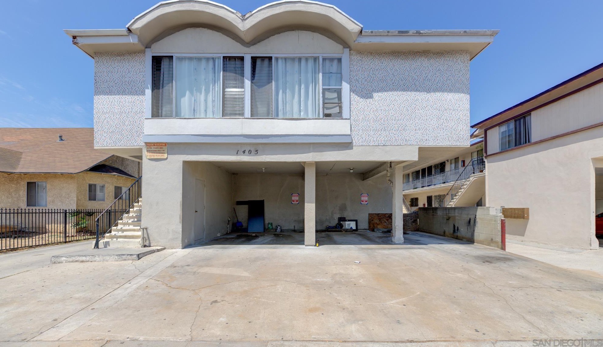 1405 2nd Ave, Los Angeles, CA 90019-4514