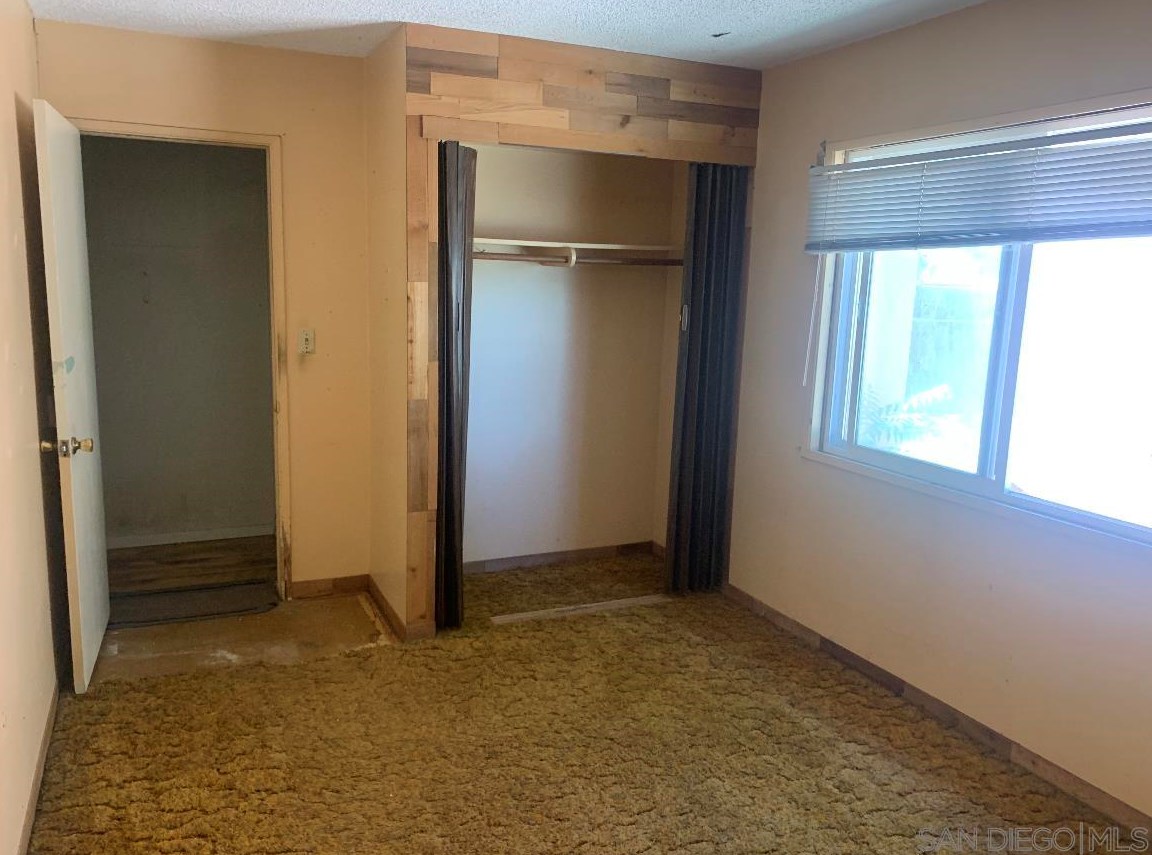 9144 Willowgrove Ave, Santee, CA 92071-2956