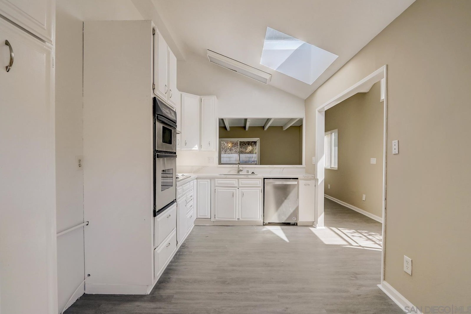 15107 Hesta St, Poway CA  92064-2609 exterior