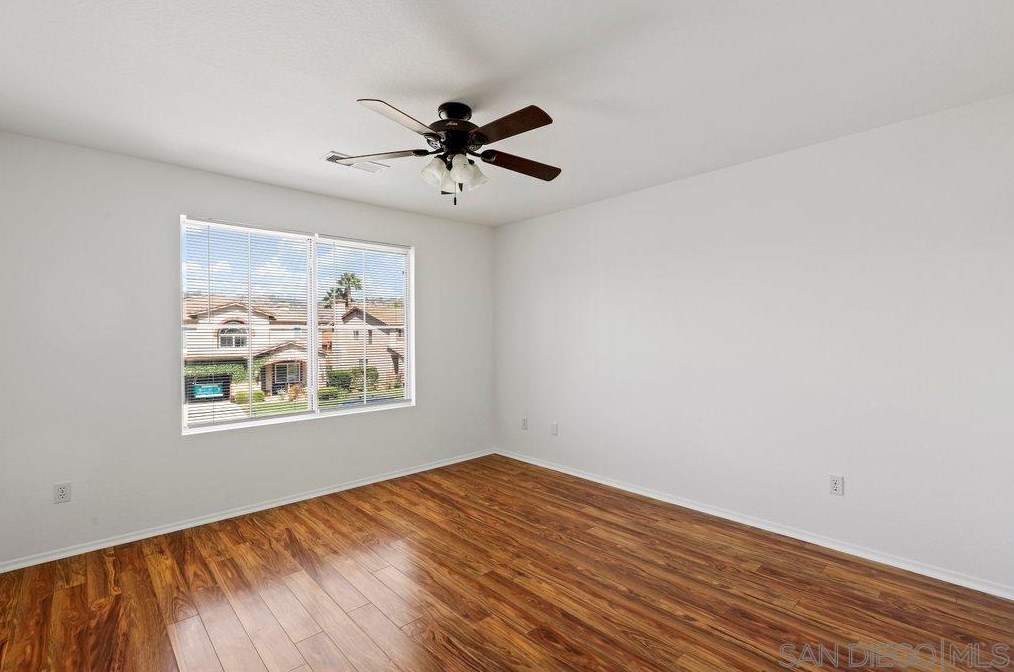 3482 Lk Cir Dr, Fallbrook CA 92028-7882 exterior