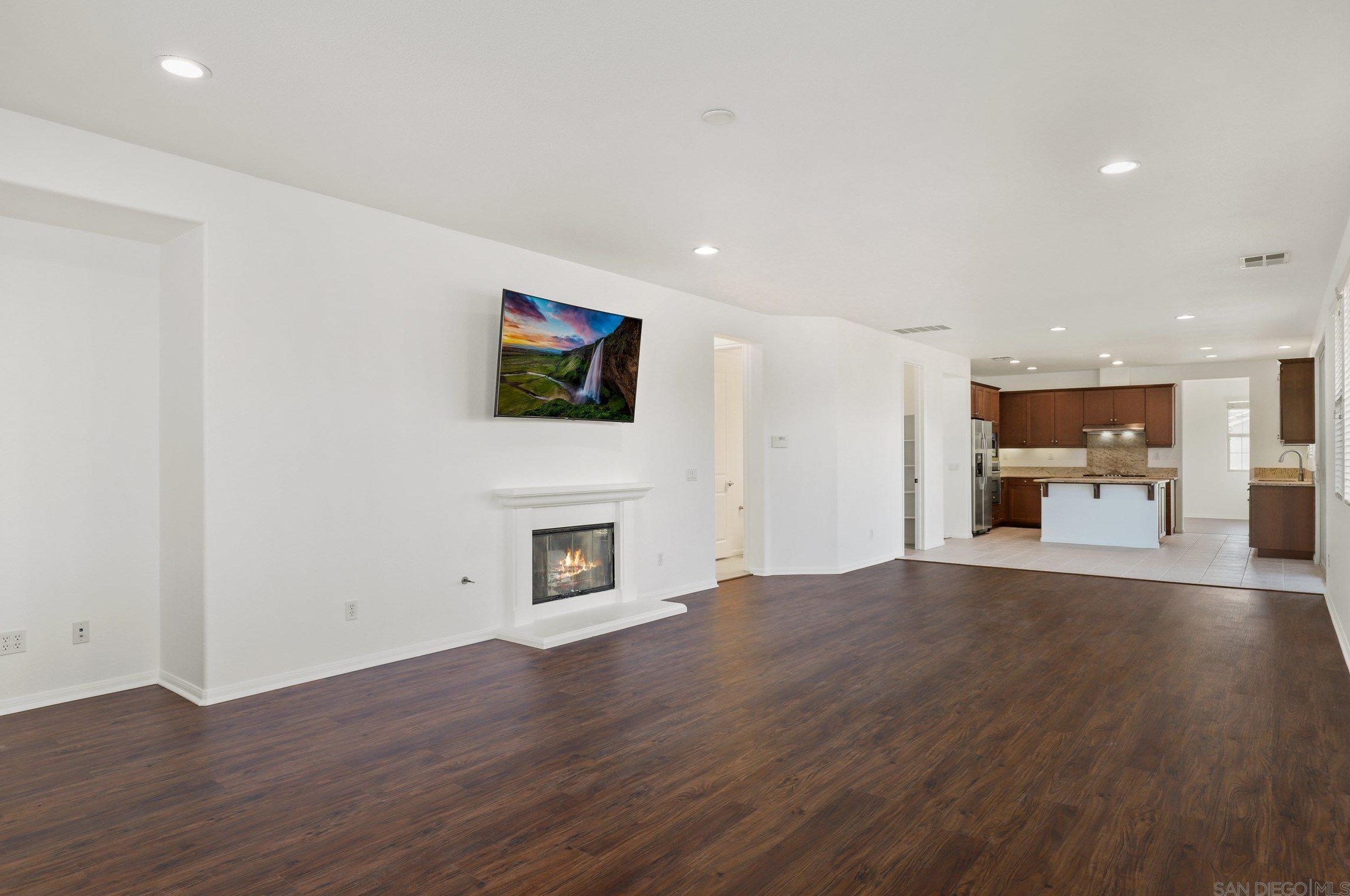 3017 Adams Ranch Ct, Chula Vista CA  91914-5321 exterior