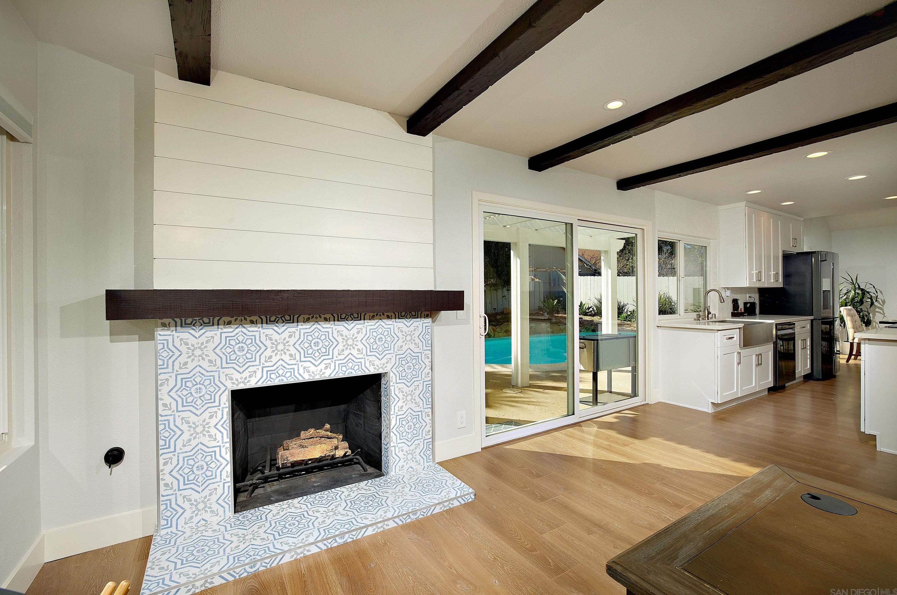 1434 Kings Cross Dr, Cardiff By The Sea CA  92007-1316 exterior