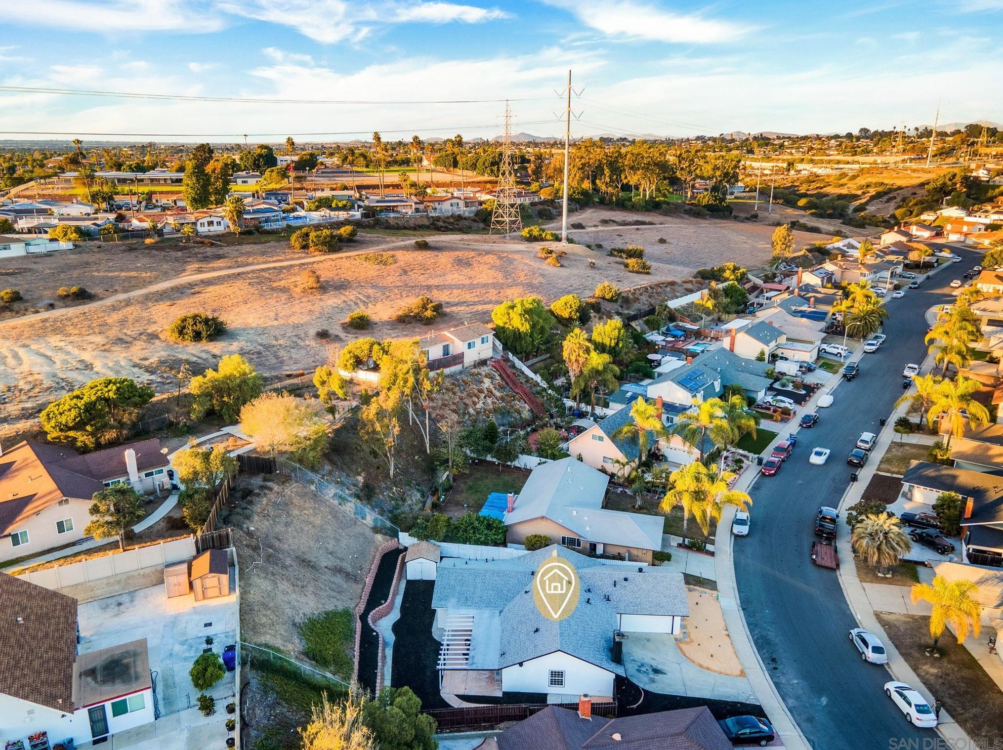 321 Spruce St, Chula Vista CA  91911-5524 exterior