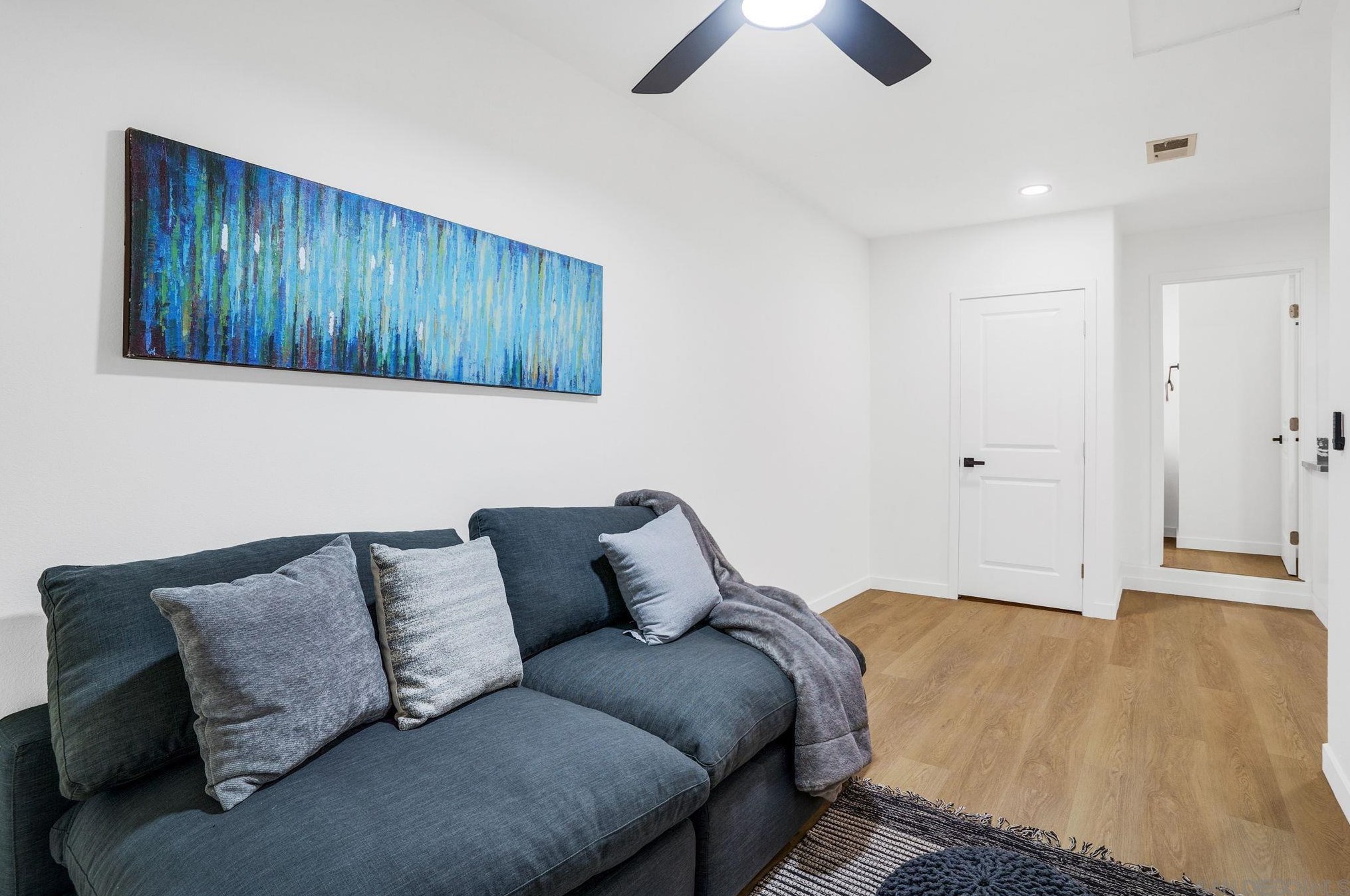 321 Spruce St, Chula Vista CA  91911-5524 exterior