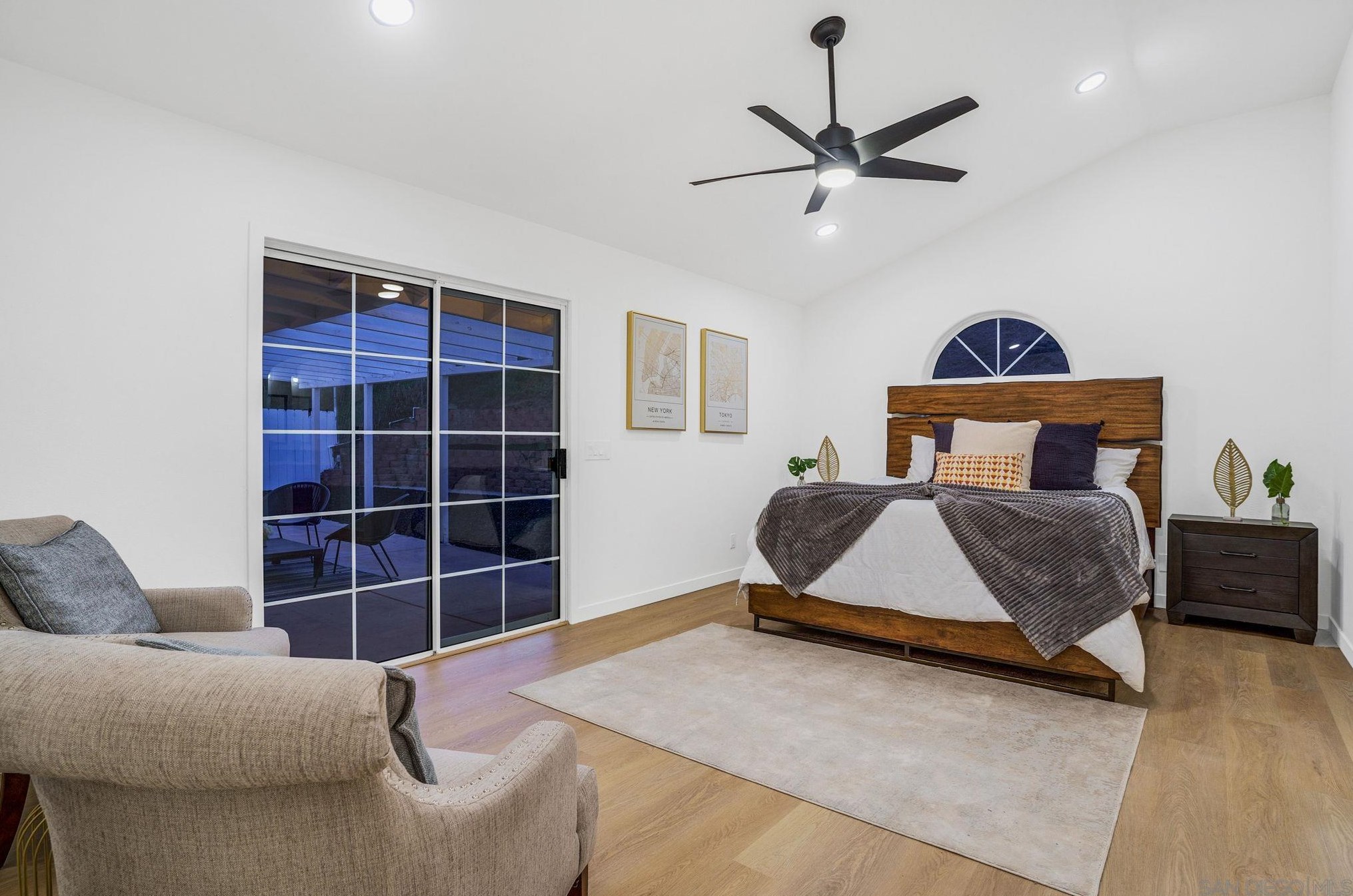 321 Spruce St, Chula Vista CA  91911-5524 exterior