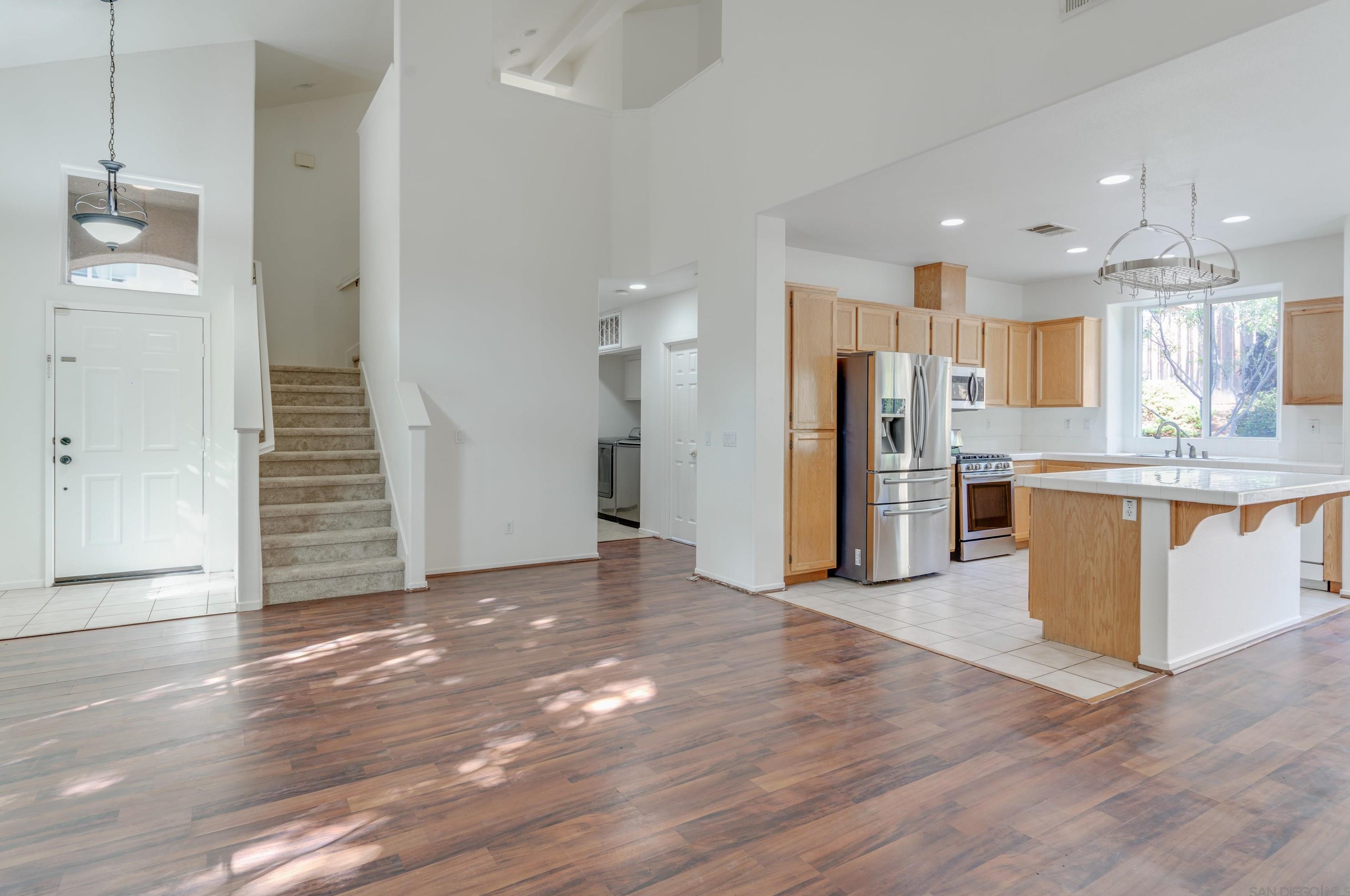 29707 Benchmark Ct, Escondido, CA 92026-5946