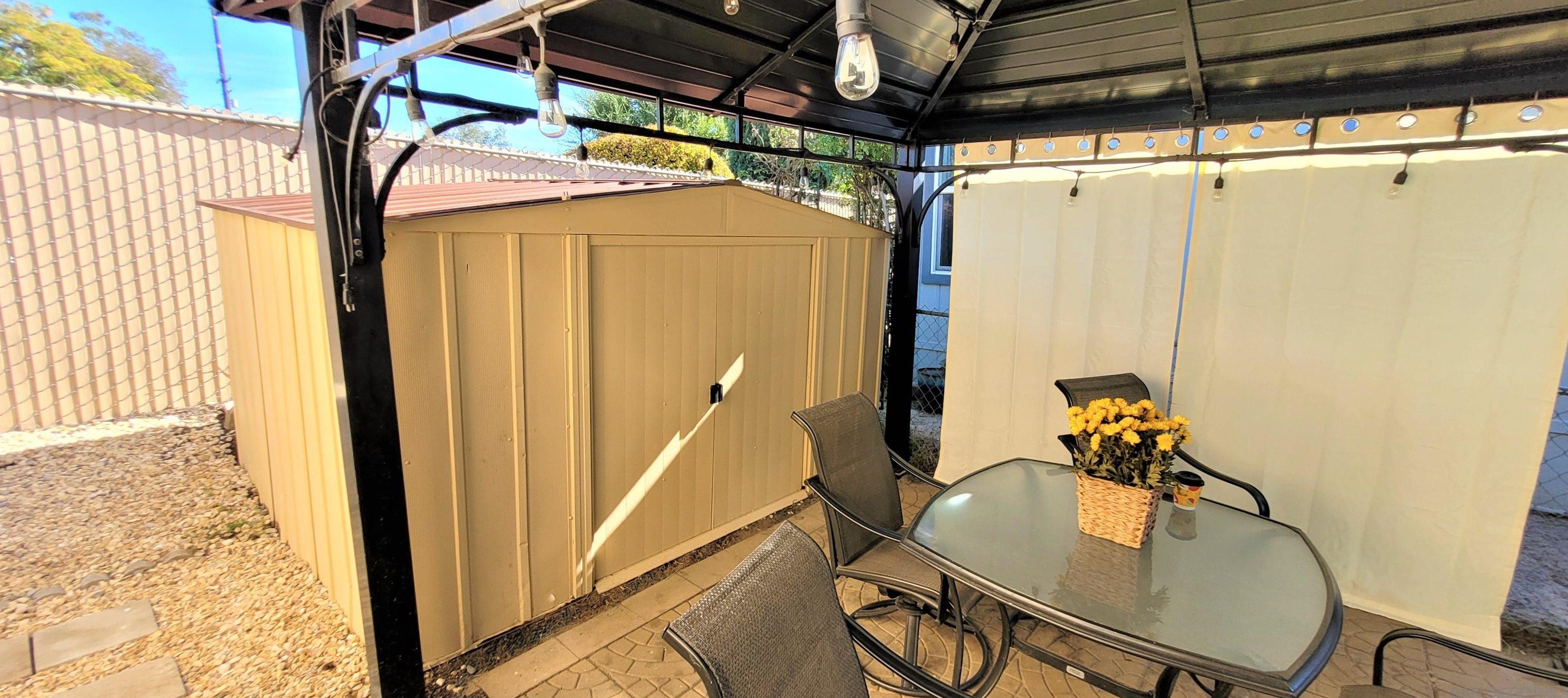 13913 Hibiscus Ave, Poway CA  92064-4010 exterior