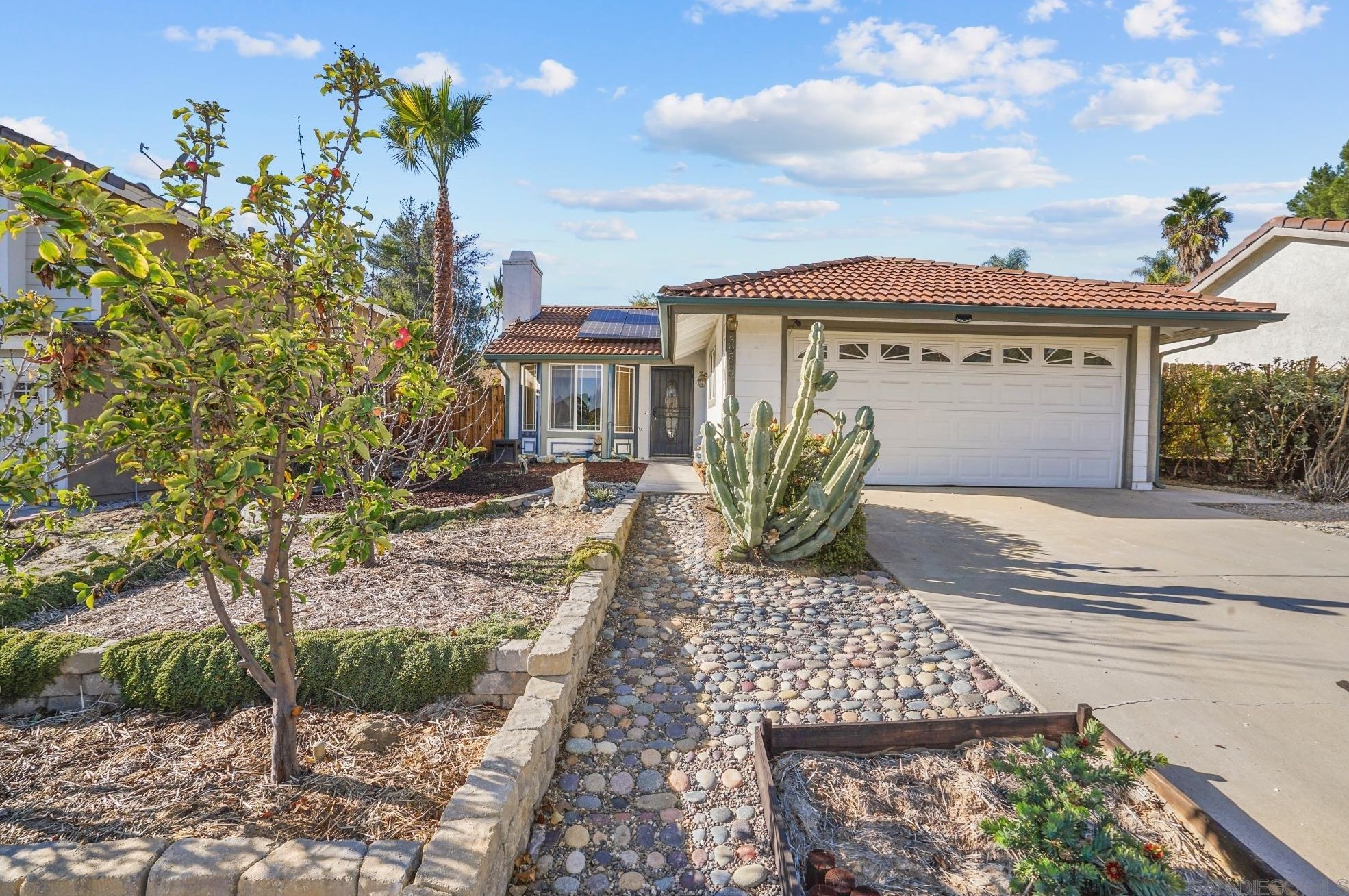 39515 Shadow View Ct, Temecula, CA 92591