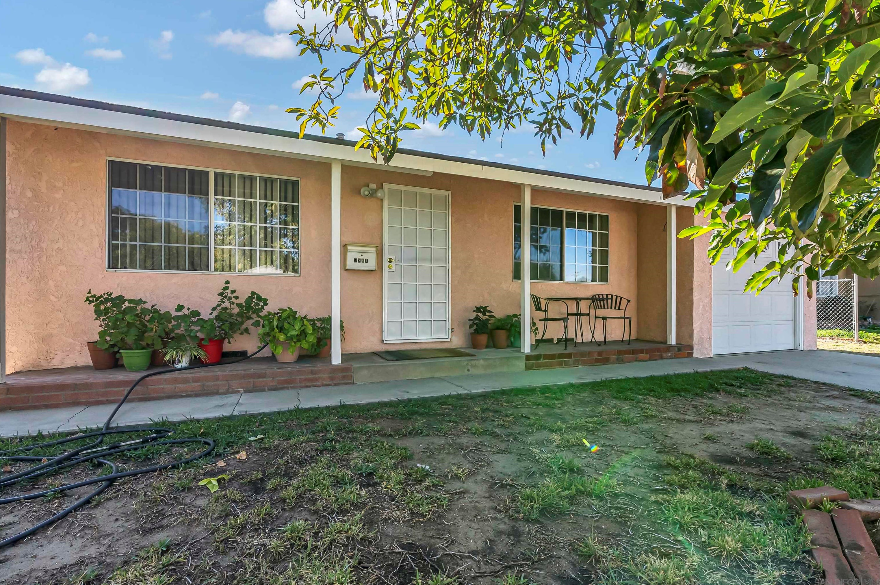 9281 Klinedale Ave, Downey, CA 90240