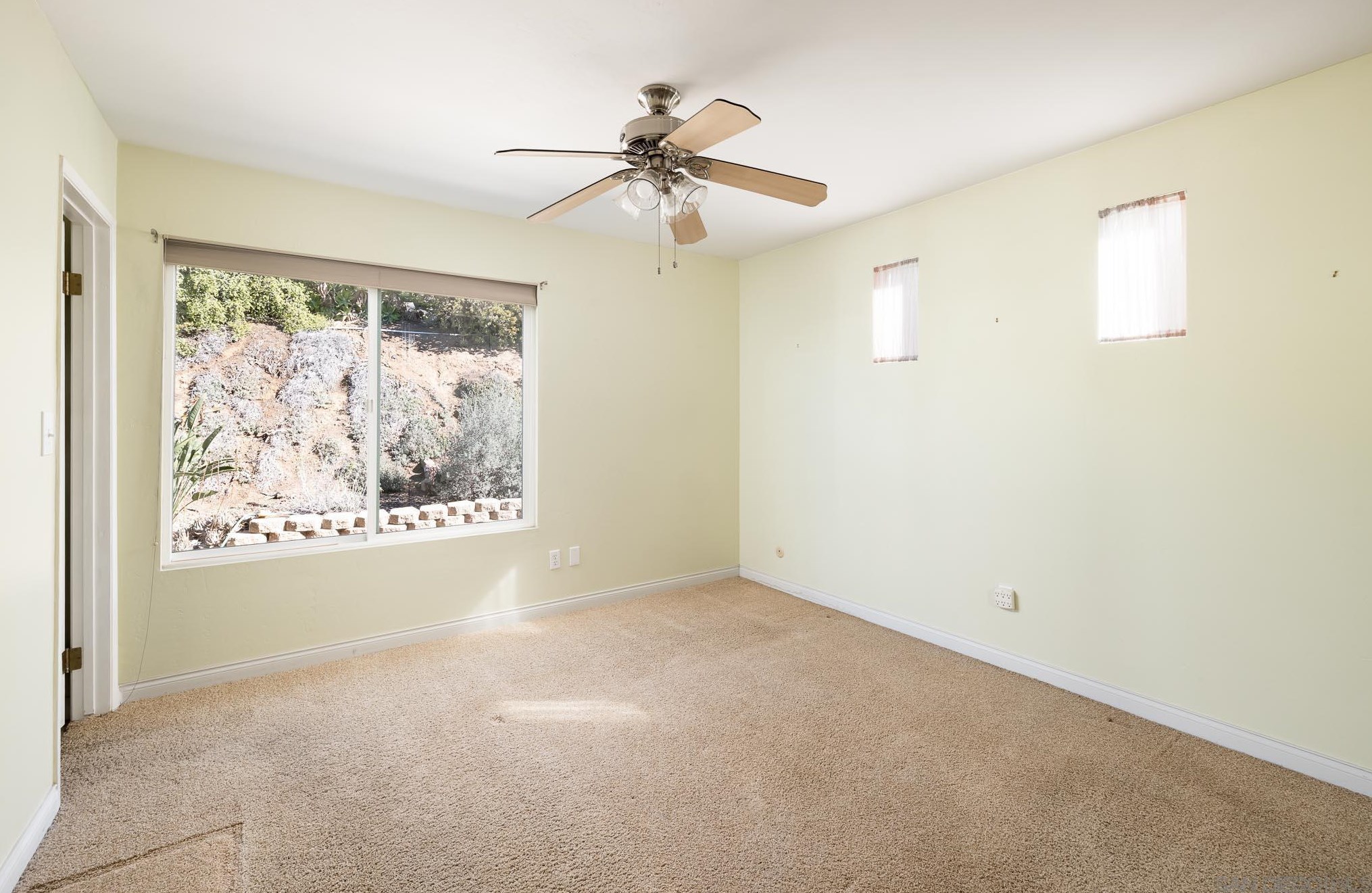 2423 Trace Rd, Spring Valley CA  91978-1928 exterior