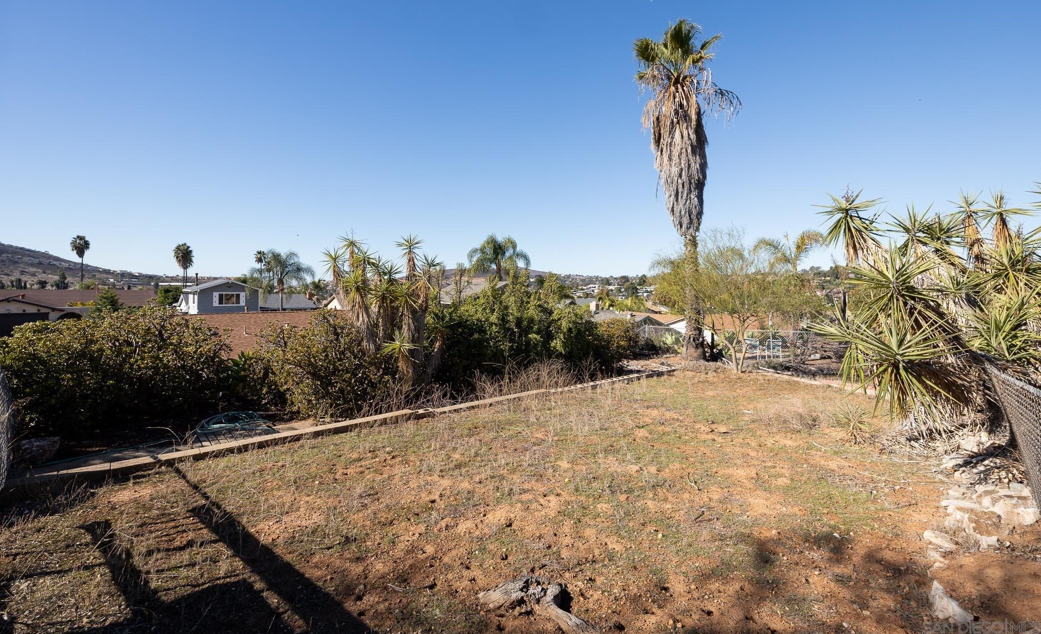 2423 Trace Rd, Spring Valley CA  91978-1928 exterior