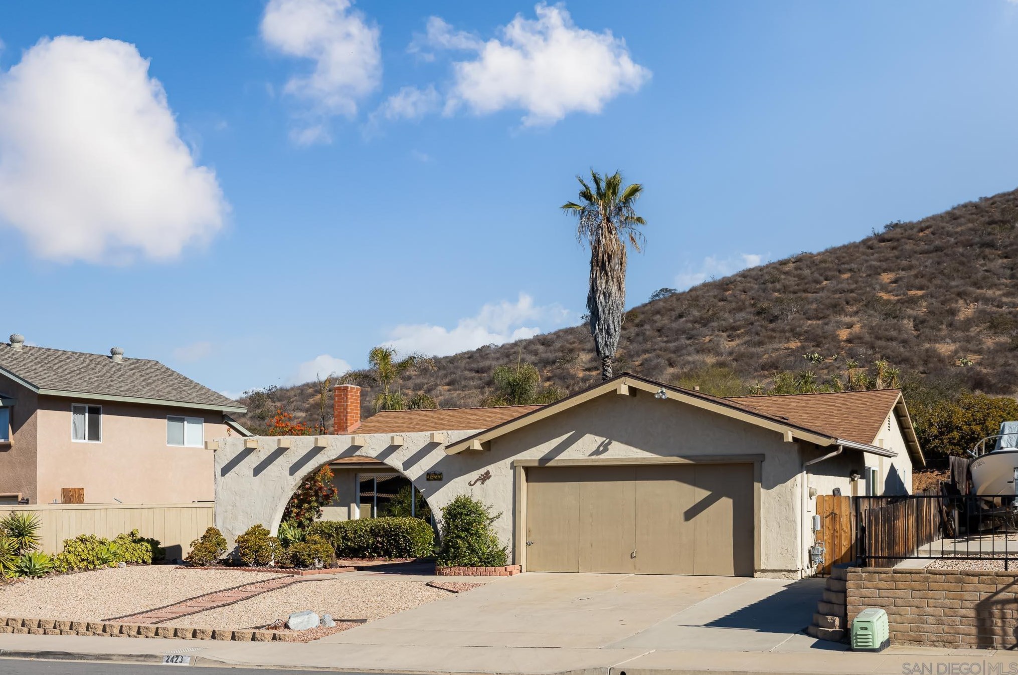 2423 Trace Rd, Spring Valley CA  91978-1928 exterior