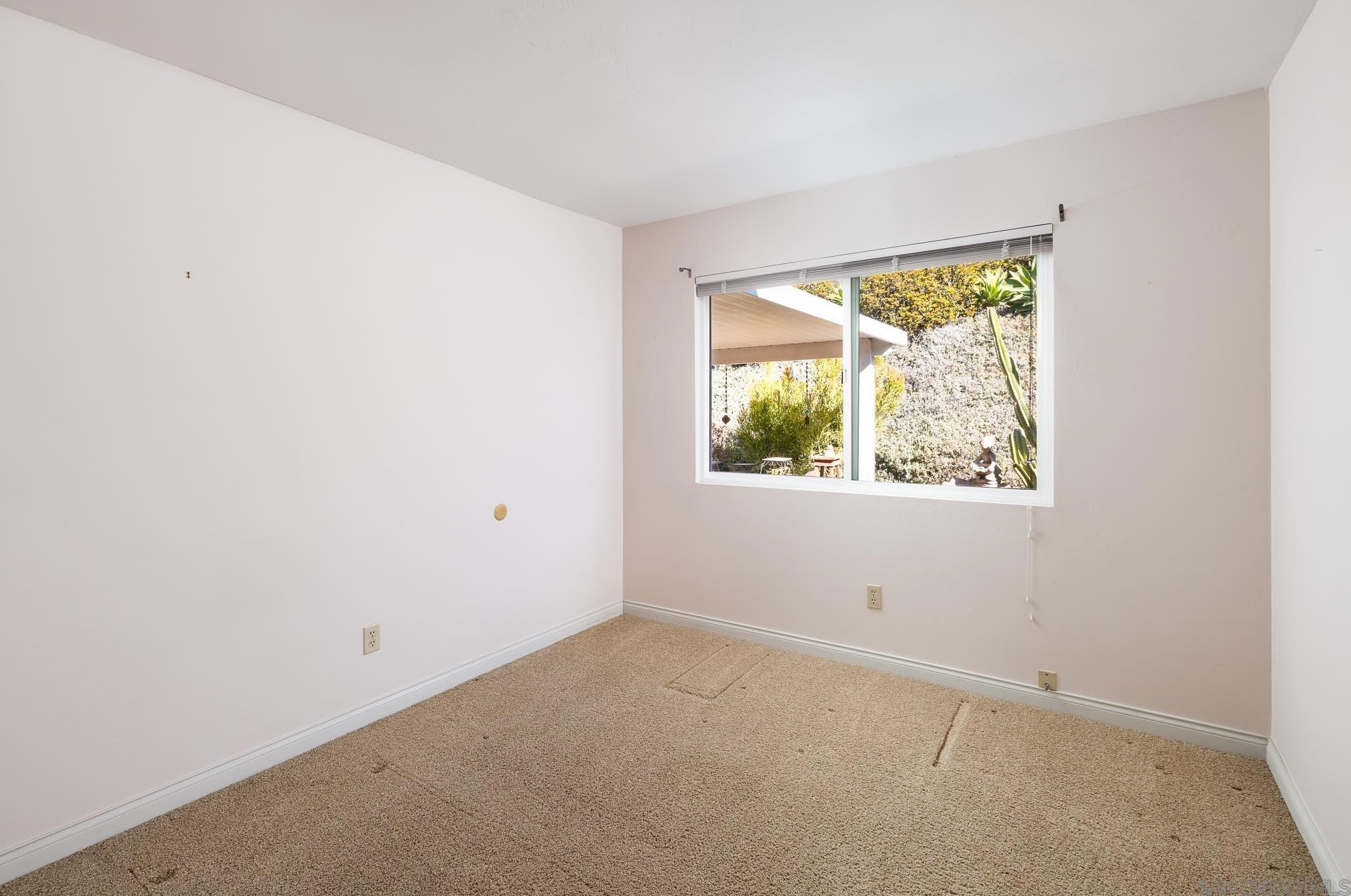 2423 Trace Rd, Spring Valley CA  91978-1928 exterior