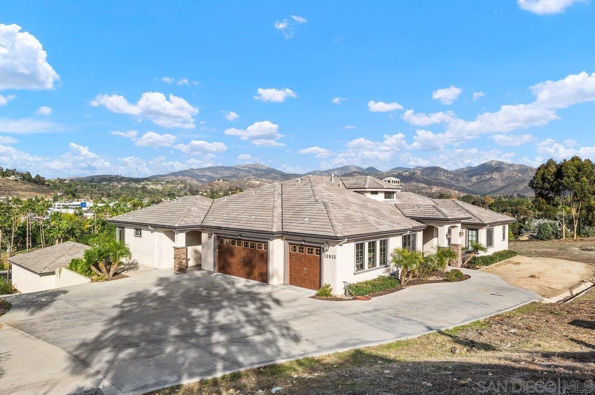 12815 Gate Dr, Poway, CA 92064-5878