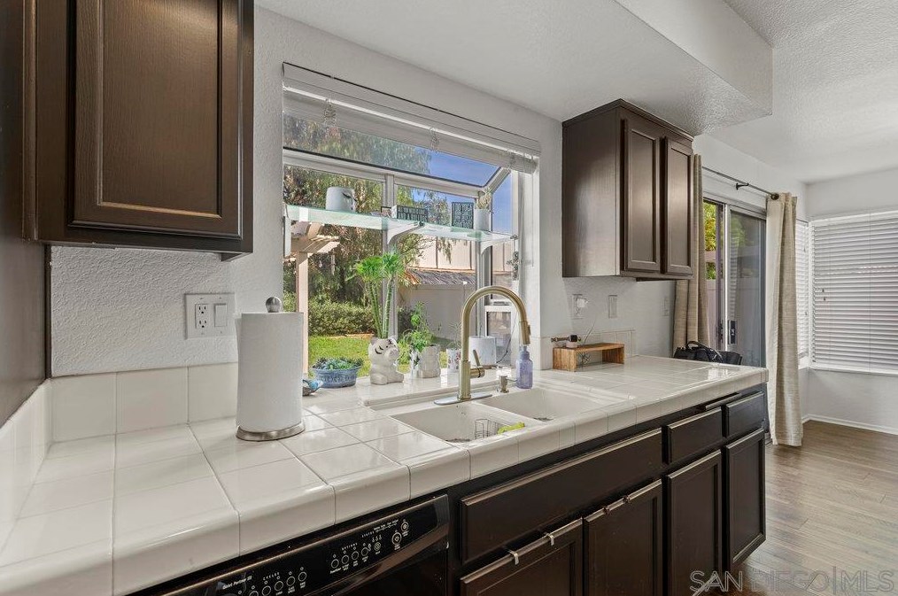 24516 Camino Mirabella, Murrieta CA  92562-4333 exterior