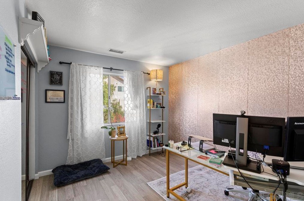 24516 Camino Mirabella, Murrieta CA  92562-4333 exterior