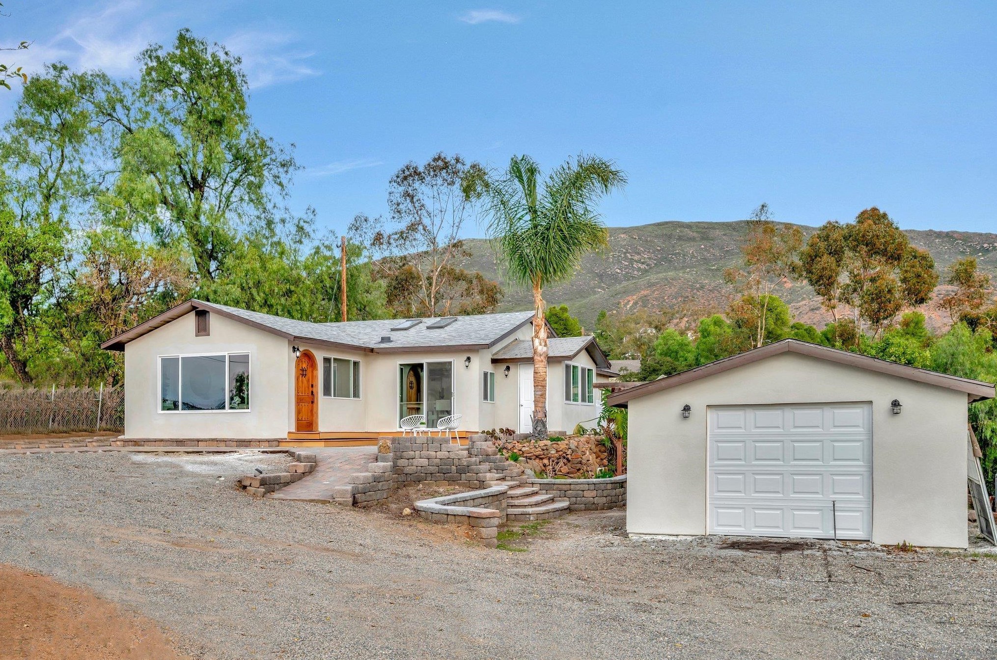 2938 Holly Rd, Alpine, CA 91901