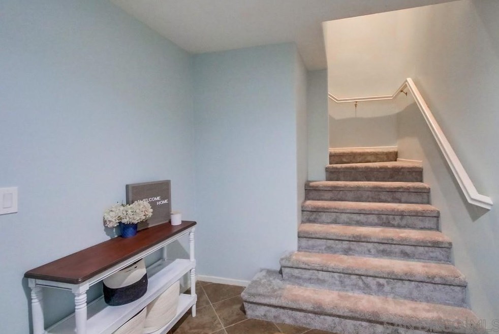 2711 Persimmon Ct, Chula Vista CA  91915-1708 exterior