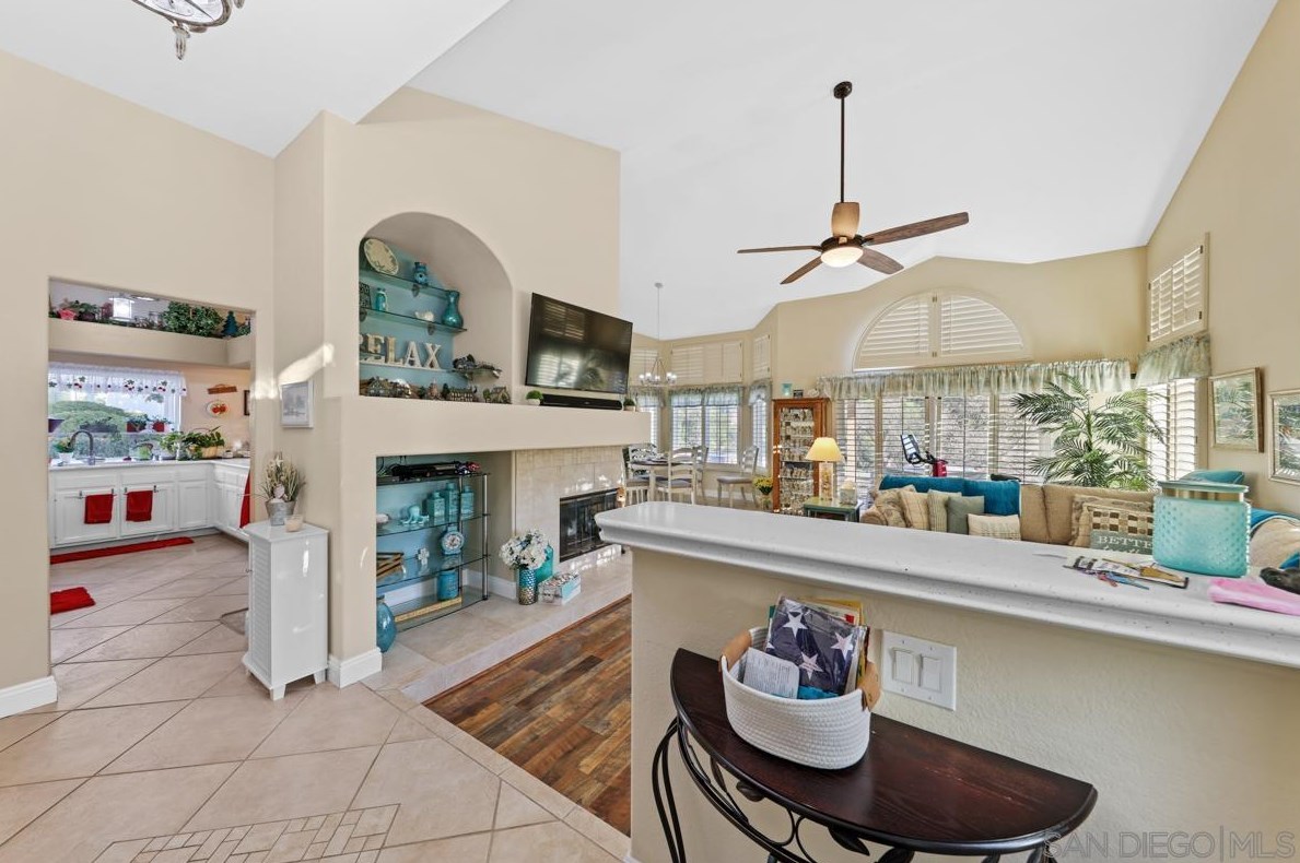 29427 Circle R Greens Dr, Escondido CA  92026-5911 exterior
