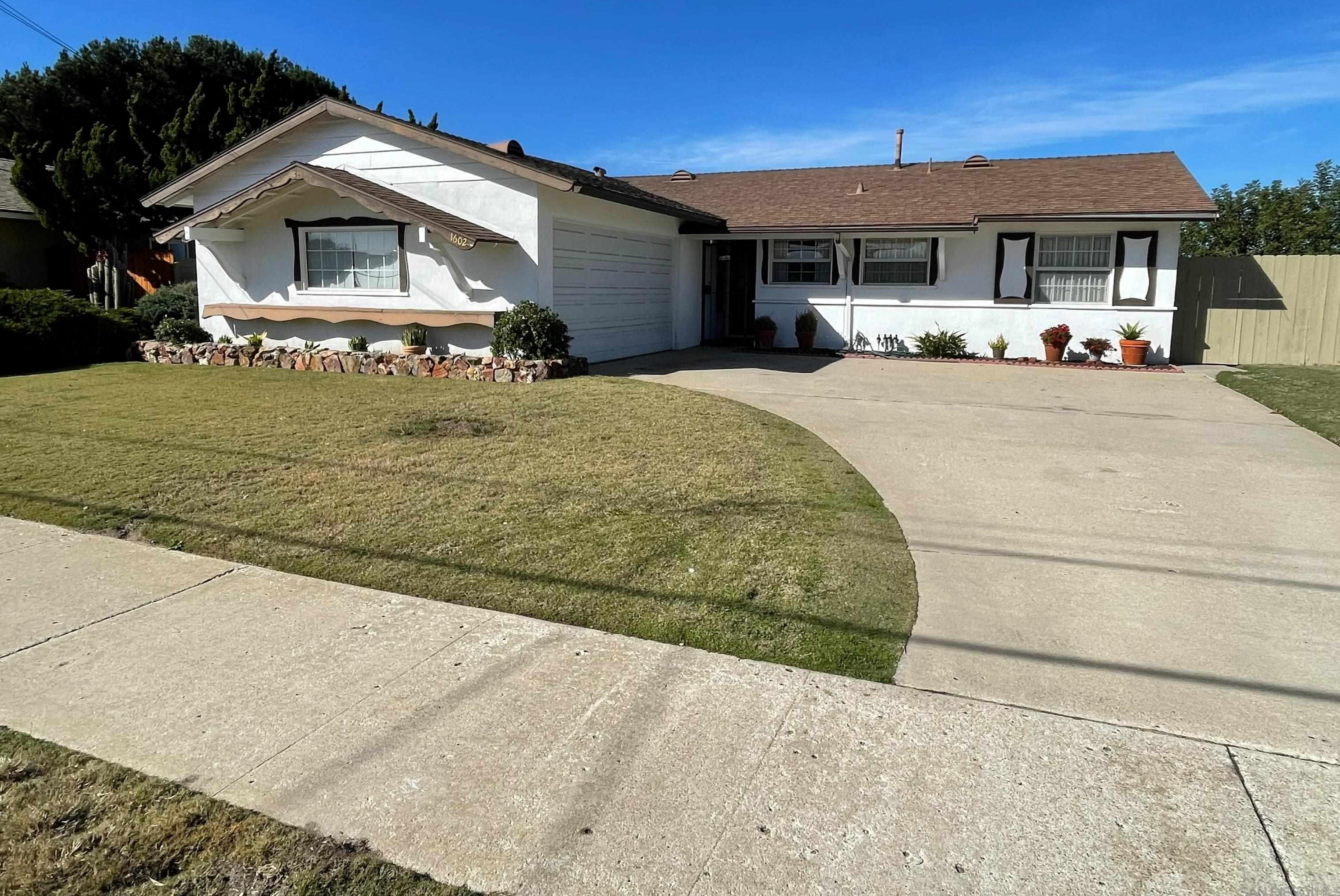 1602 Watwood Rd, Lemon Grove, CA 91945