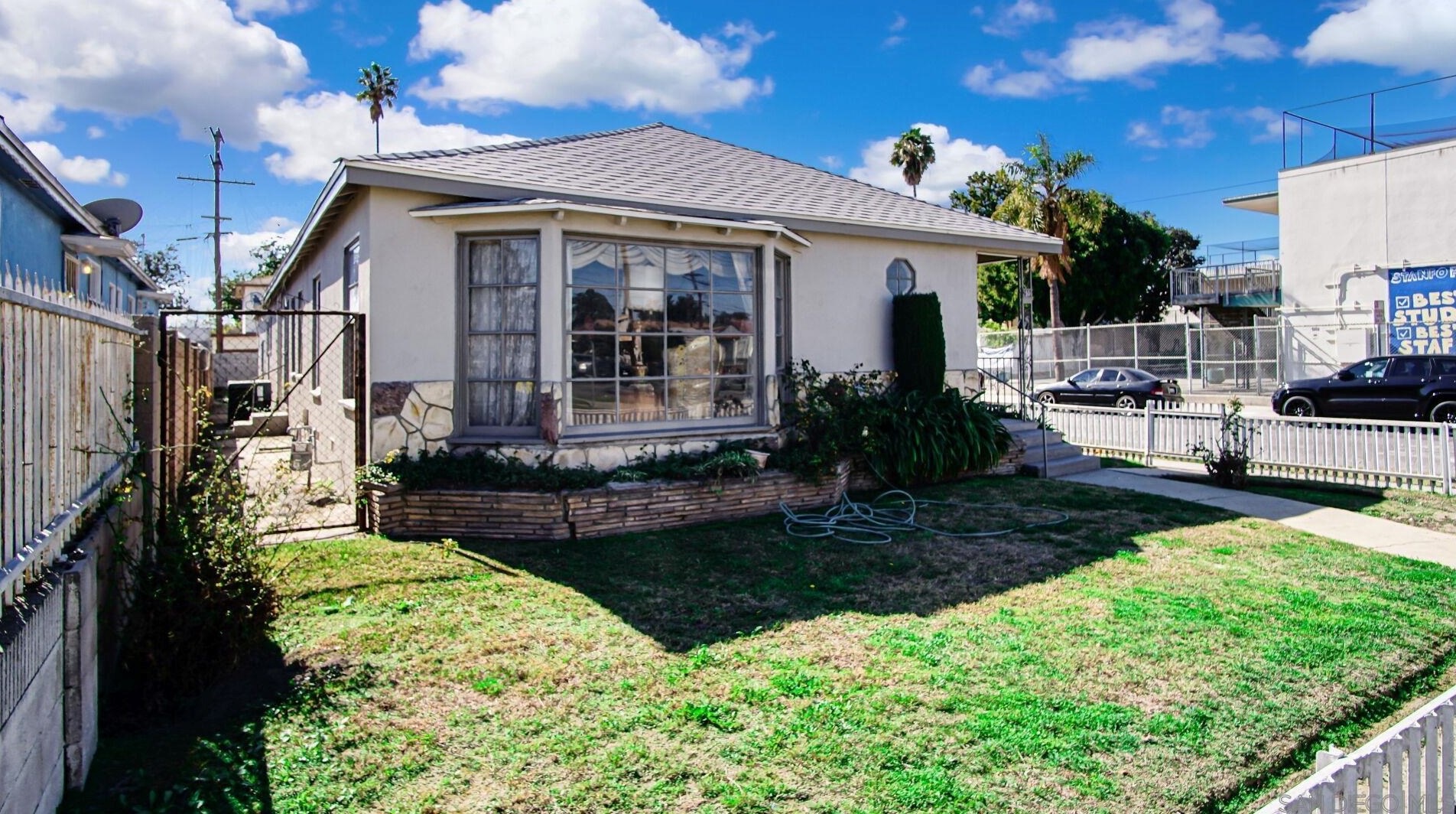 2906 Iowa Ave, South Gate, CA 90280