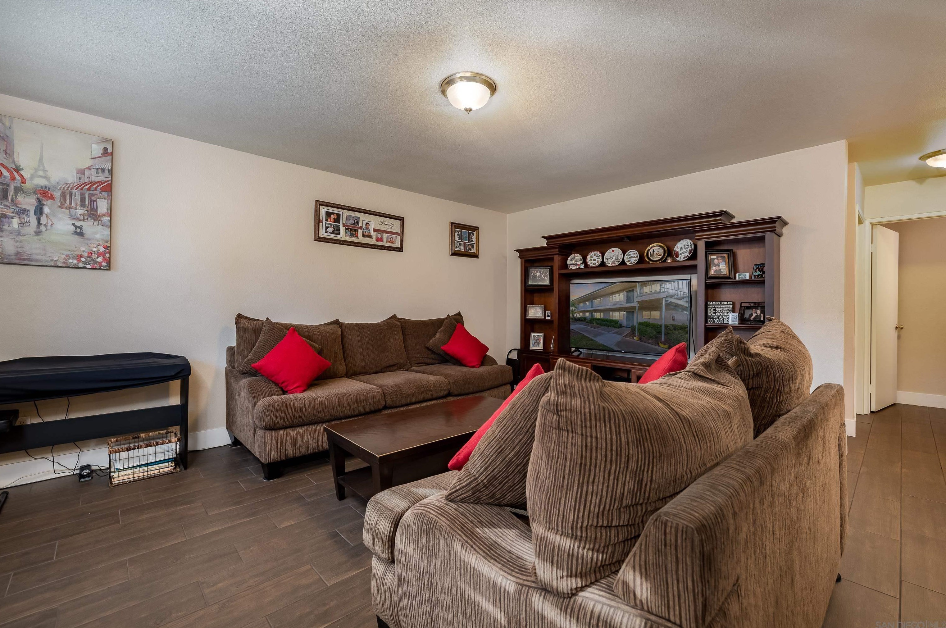391 Emerald Ave #5, El Cajon, CA 92020