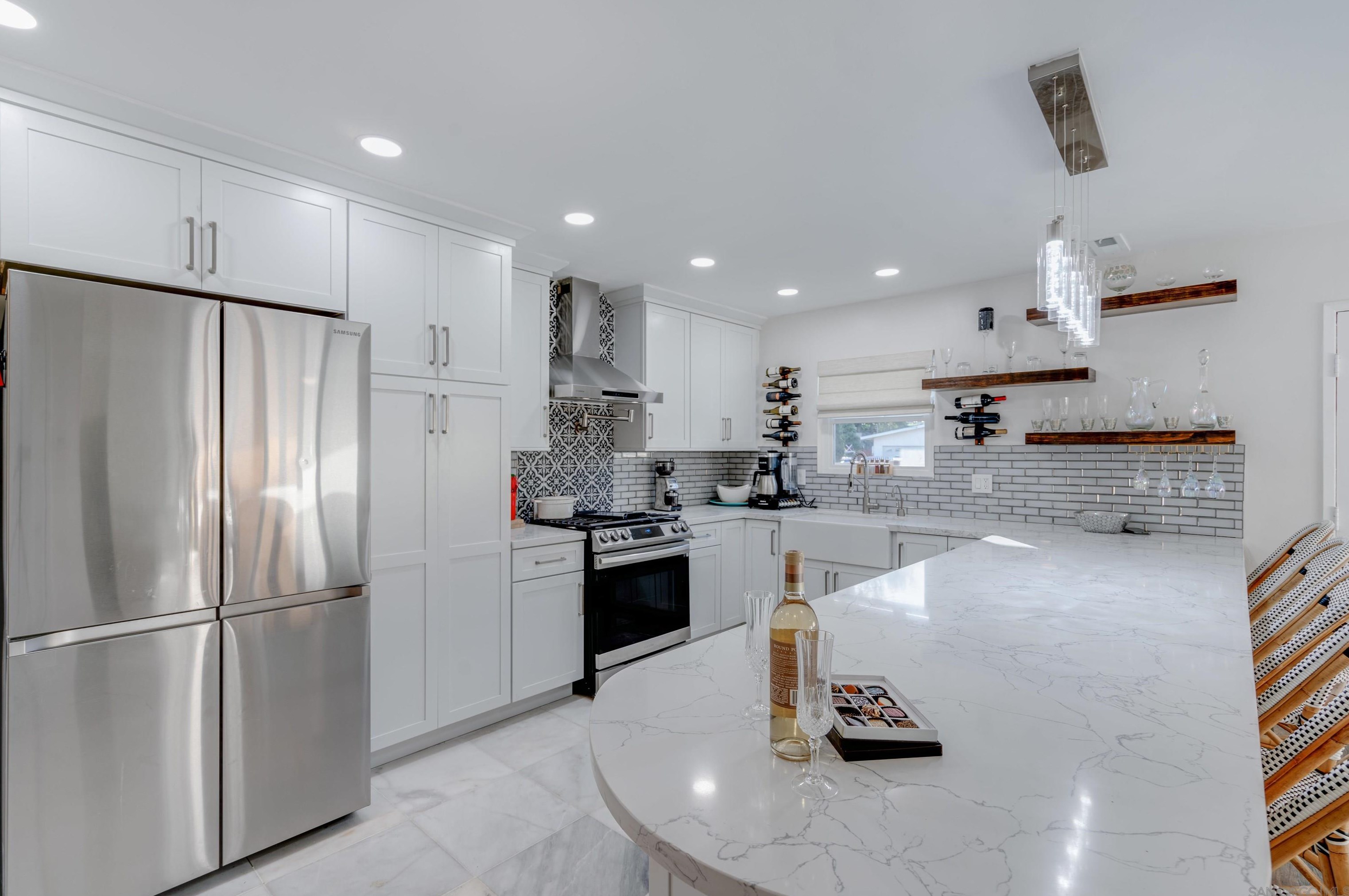 1247 Loch Lomond Dr, Cardiff by the Sea, CA 92007