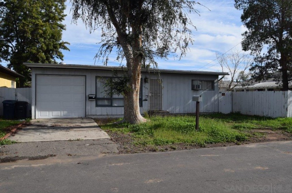 1440 Broadway Pl, Escondido, CA 92025-5718