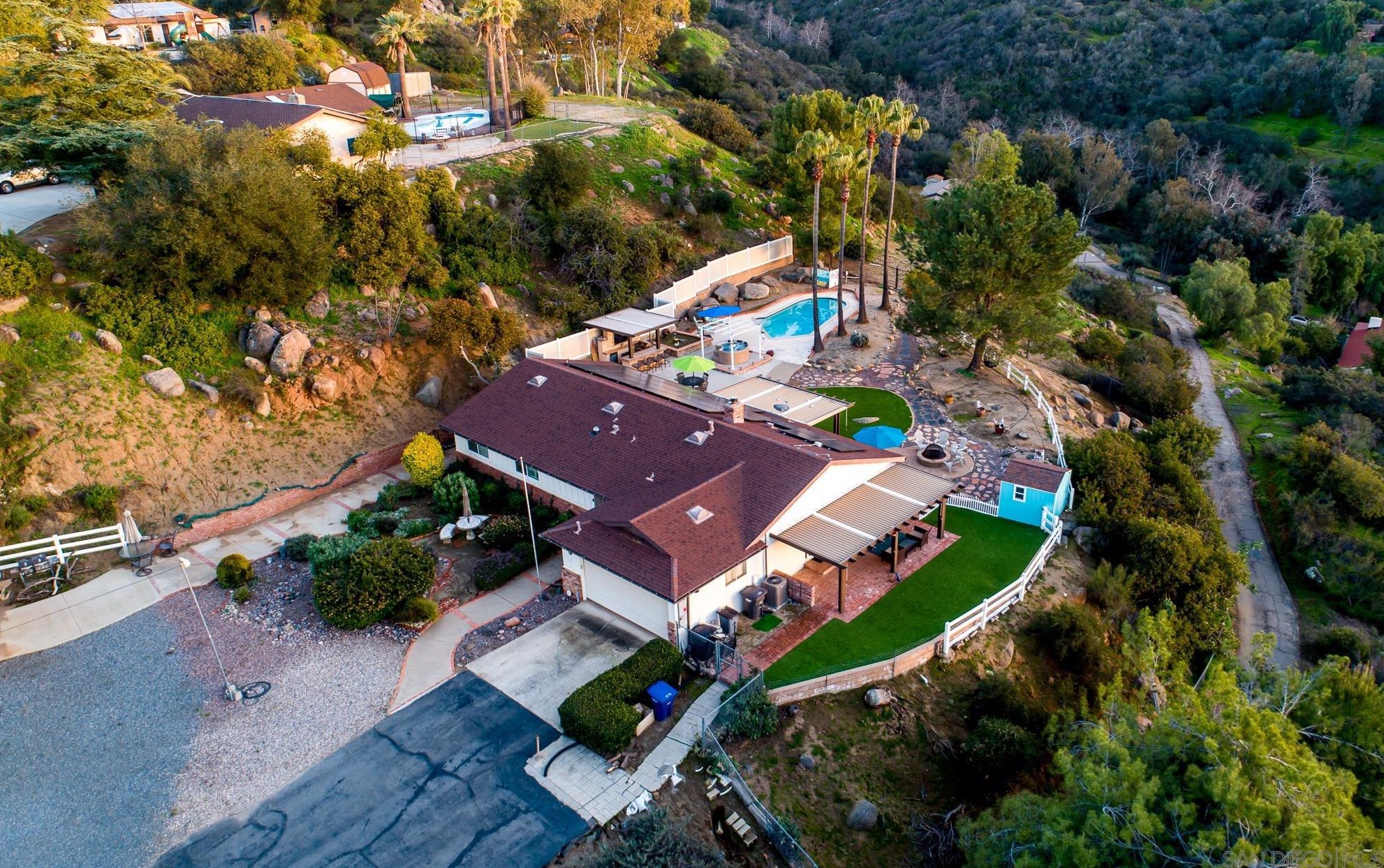 1019 Arnold Way, Alpine, CA 91901